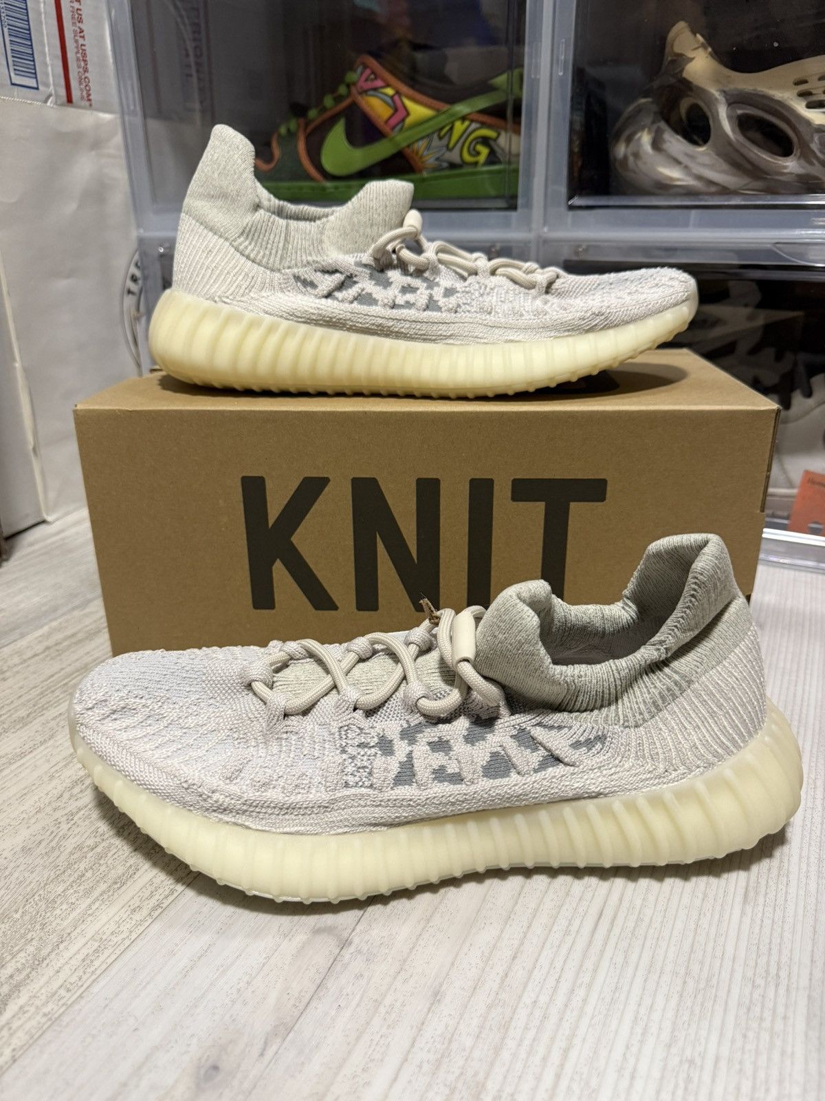 Adidas × Kanye West Adidas Yeezy 350 V2 CMPCT Slate Bone Size US 8.5 / EU 41-42 - 2 Thumbnail