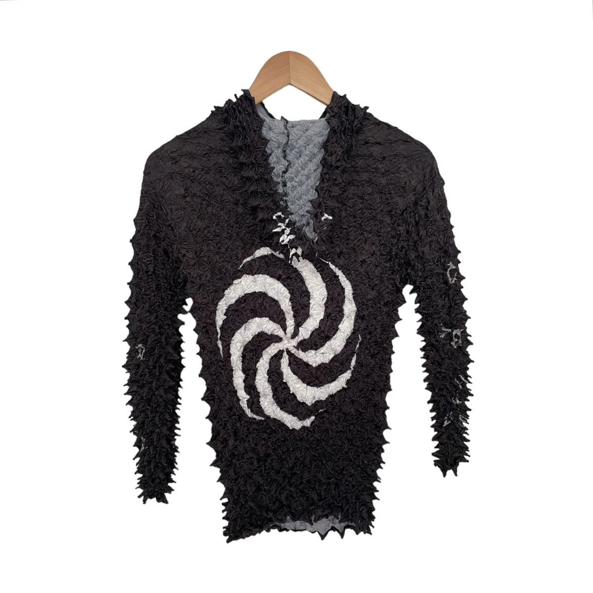 Designer Luvtwo shibori pleat sweater Size US M / EU 48-50 / 2 - 1 Thumbnail