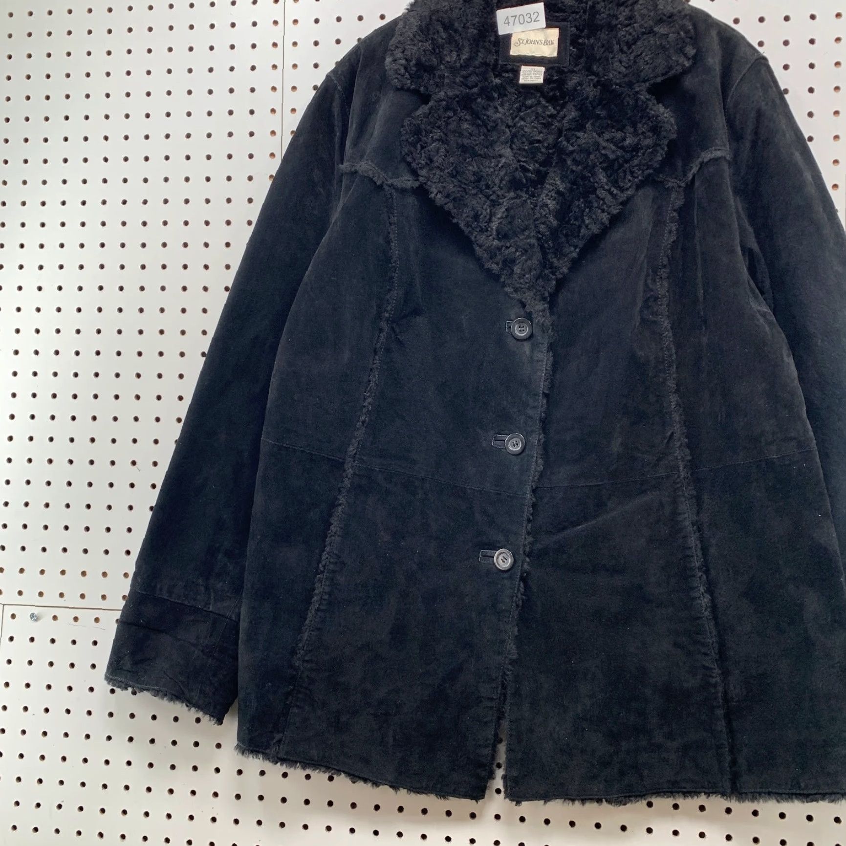 Vintage VINTAGE St. John's Bay Suede Shearling Coat Womens 2X Black Faux Fur Liner Overcoat Size XXL / US 16-18 / IT 52-54 - 3 Thumbnail