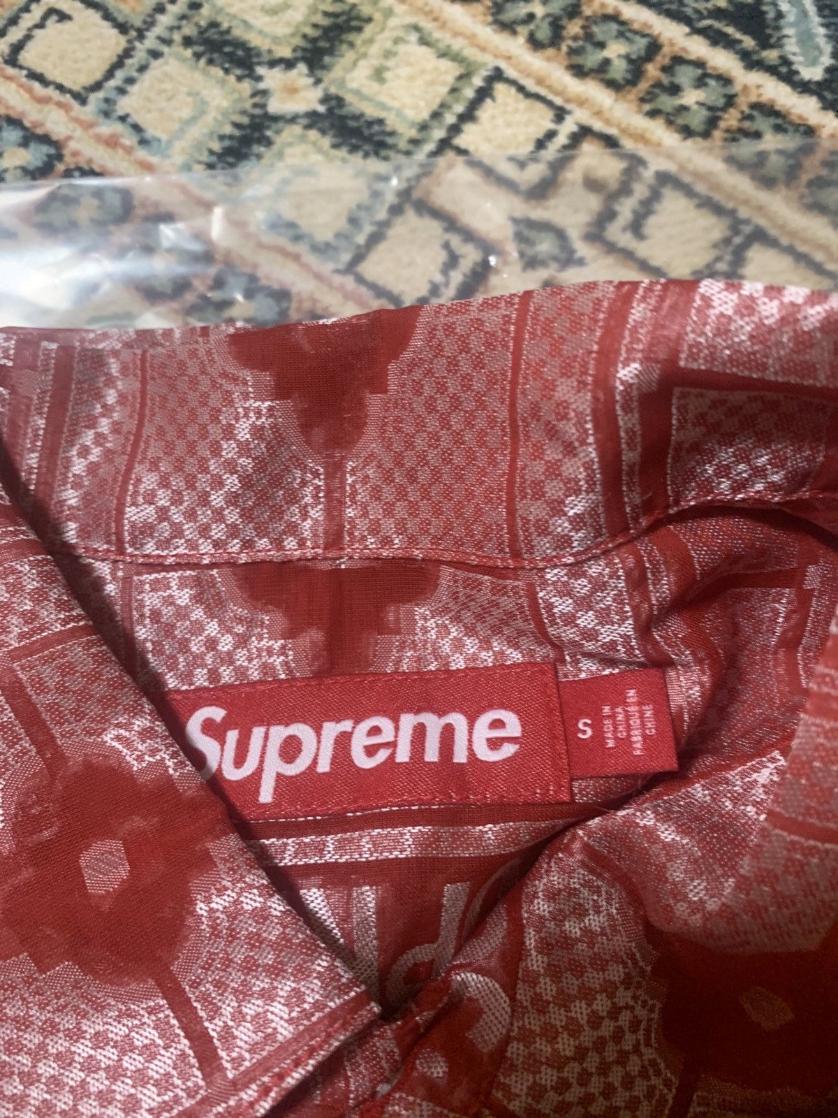 Supreme Supreme Tray Jacquard S/S Shirt "Red Size US S / EU 44-46 / 1 - 3 Thumbnail