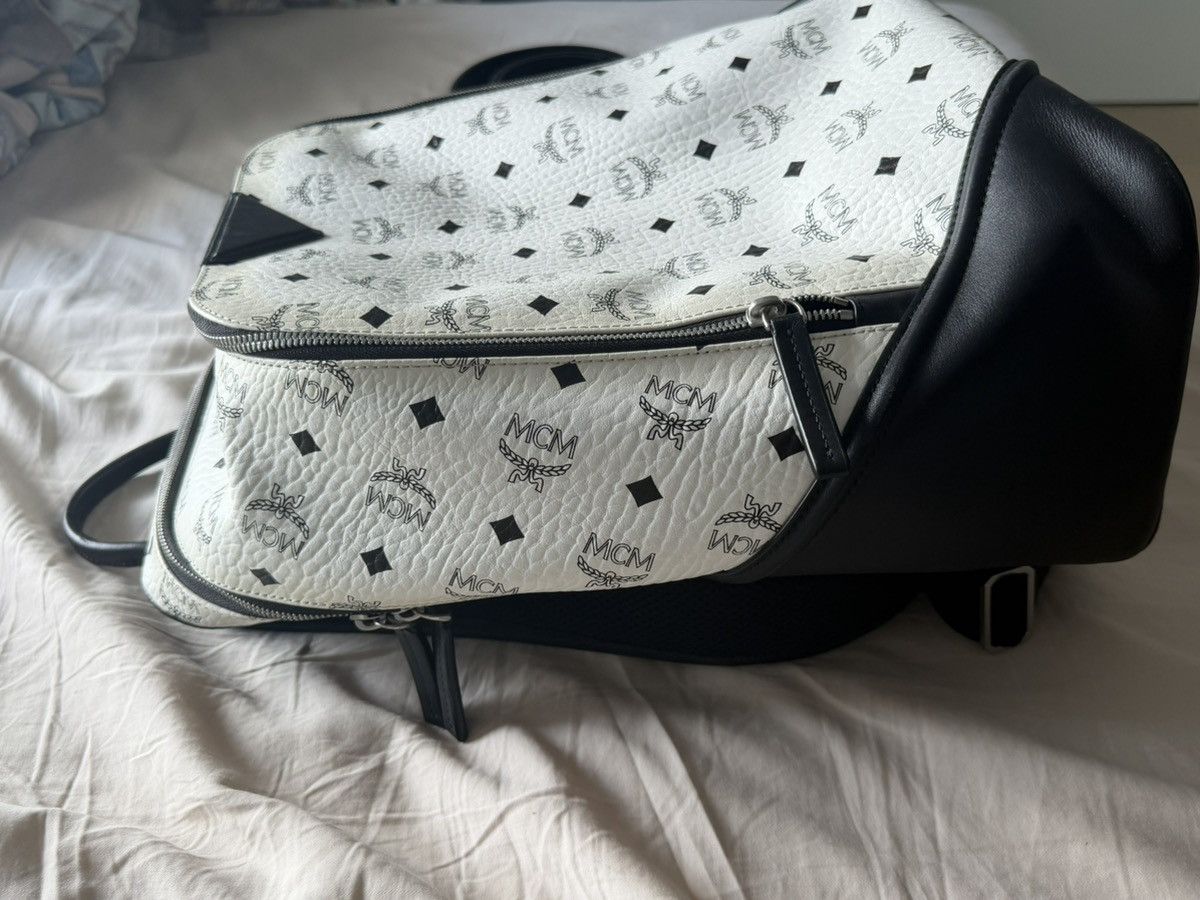 MCM MCM White Backpack Large Almost New Size ONE SIZE - 5 Thumbnail