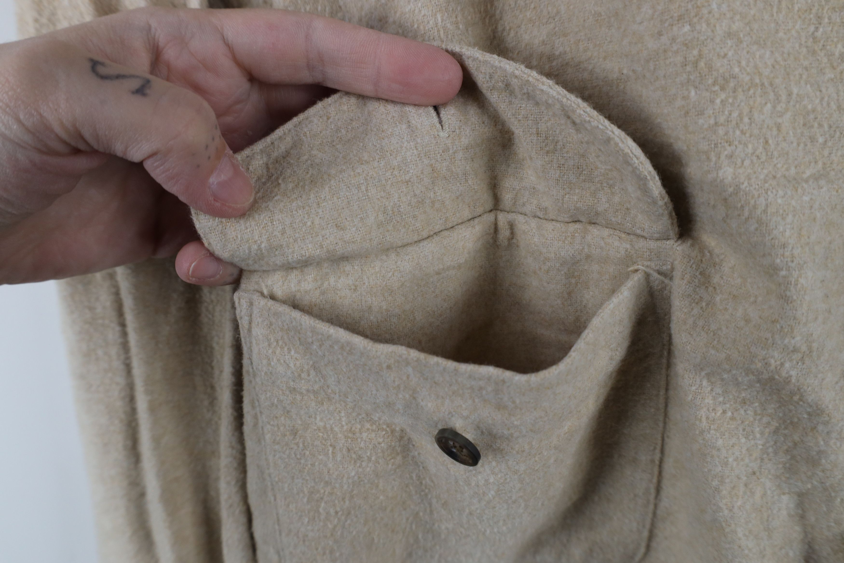 Vintage Vintage 90s Streetwear Chamois Cloth Button Shirt Beige Tan Size US XXL / EU 58 / 5 - 4 Thumbnail