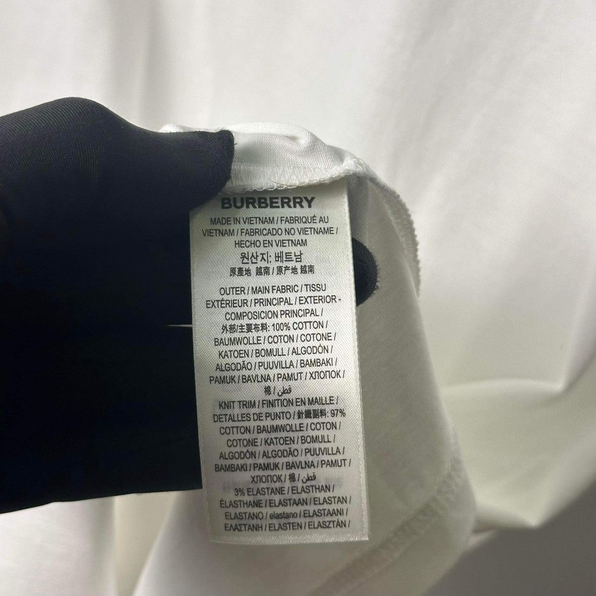Burberry BURBERRY LOGO WHITE T SHIRT Size US XL / EU 56 / 4 - 7 Thumbnail