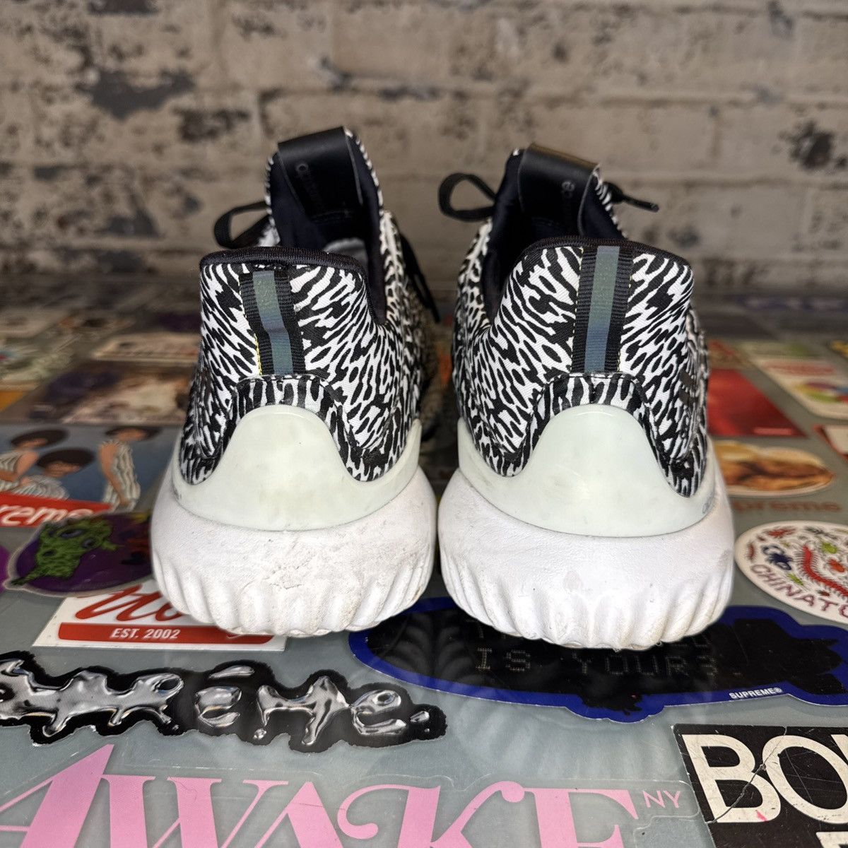 Adidas Adidas AlphaBounce Aramis Motion Capture Sz 9 Black B54366 Size US 9.5 / EU 42-43 - 2 Thumbnail