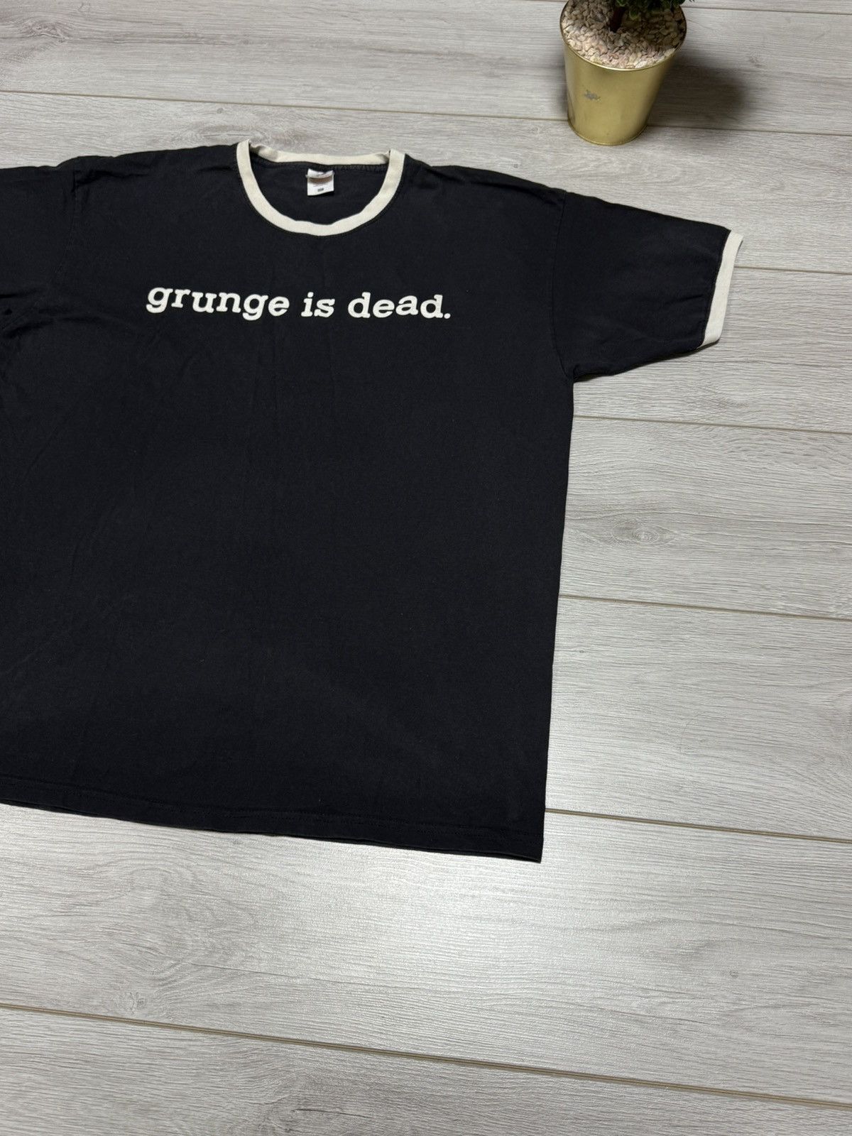 Band Tees Vintage band rock Nirvana Kurt Cobain Grunge Is Dead Tee eb0 Size US XXL / EU 58 / 5 - 3 Thumbnail