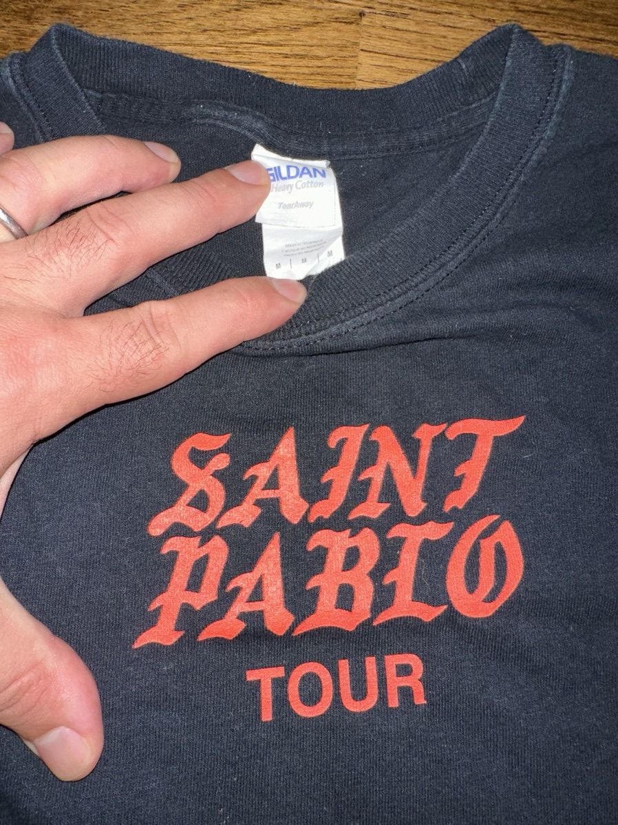 Yeezy Yeezy Saint Pablo Tour Merch LS Shirt size M Size US M / EU 48-50 / 2 - 3 Thumbnail