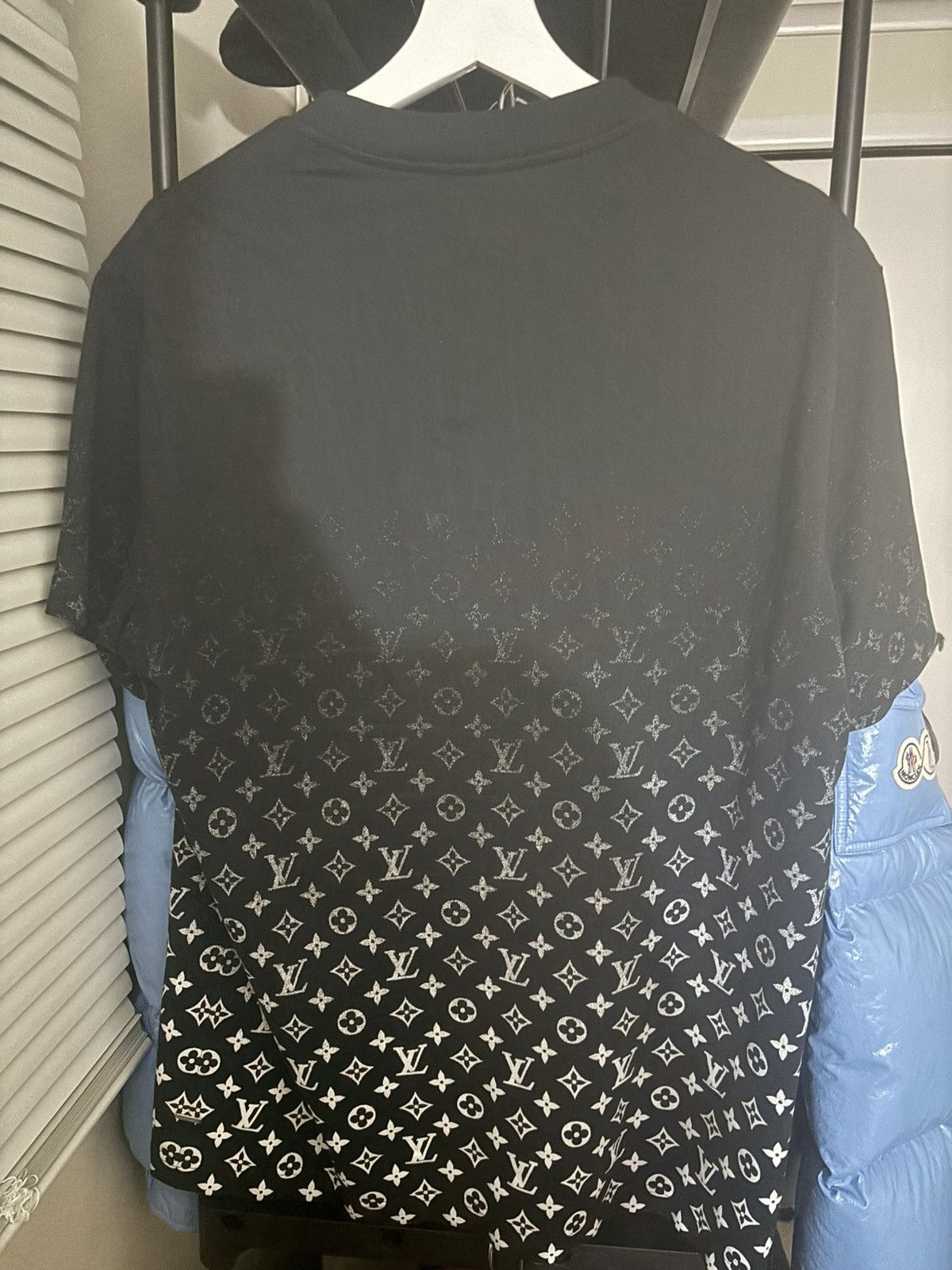 Louis Vuitton Louis Vuitton Monogram t shirt(short sleeve) Size US L / EU 52-54 / 3 - 2 Thumbnail