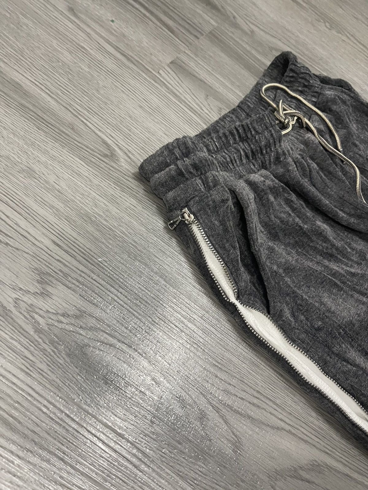 Celine Last drop⚡️Celine Side Zipped Velvet Jogger Pant Size US 30 / EU 46 - 12 Thumbnail