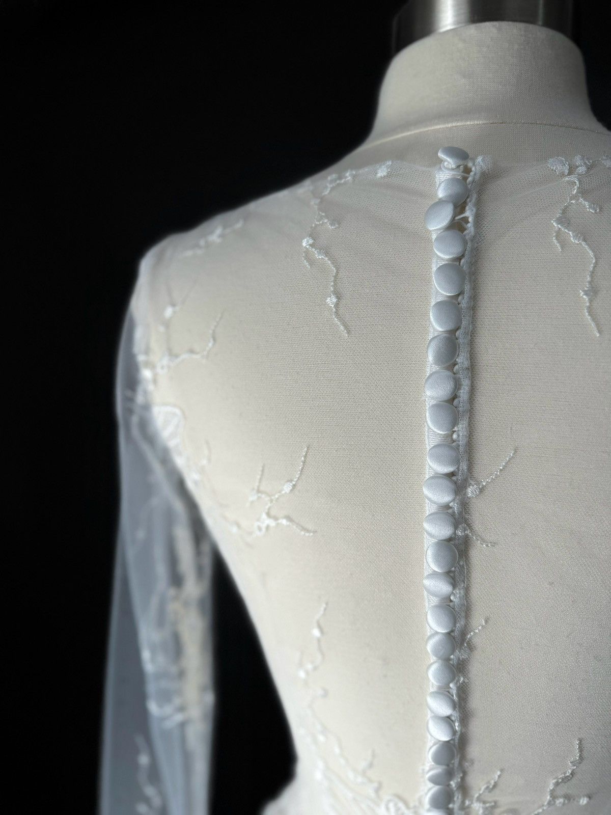 Other Preloved US 0 Embroidered Lace Anna Augusta Bridal Cape Size XS / US 0-2 / IT 36-38 - 4 Thumbnail