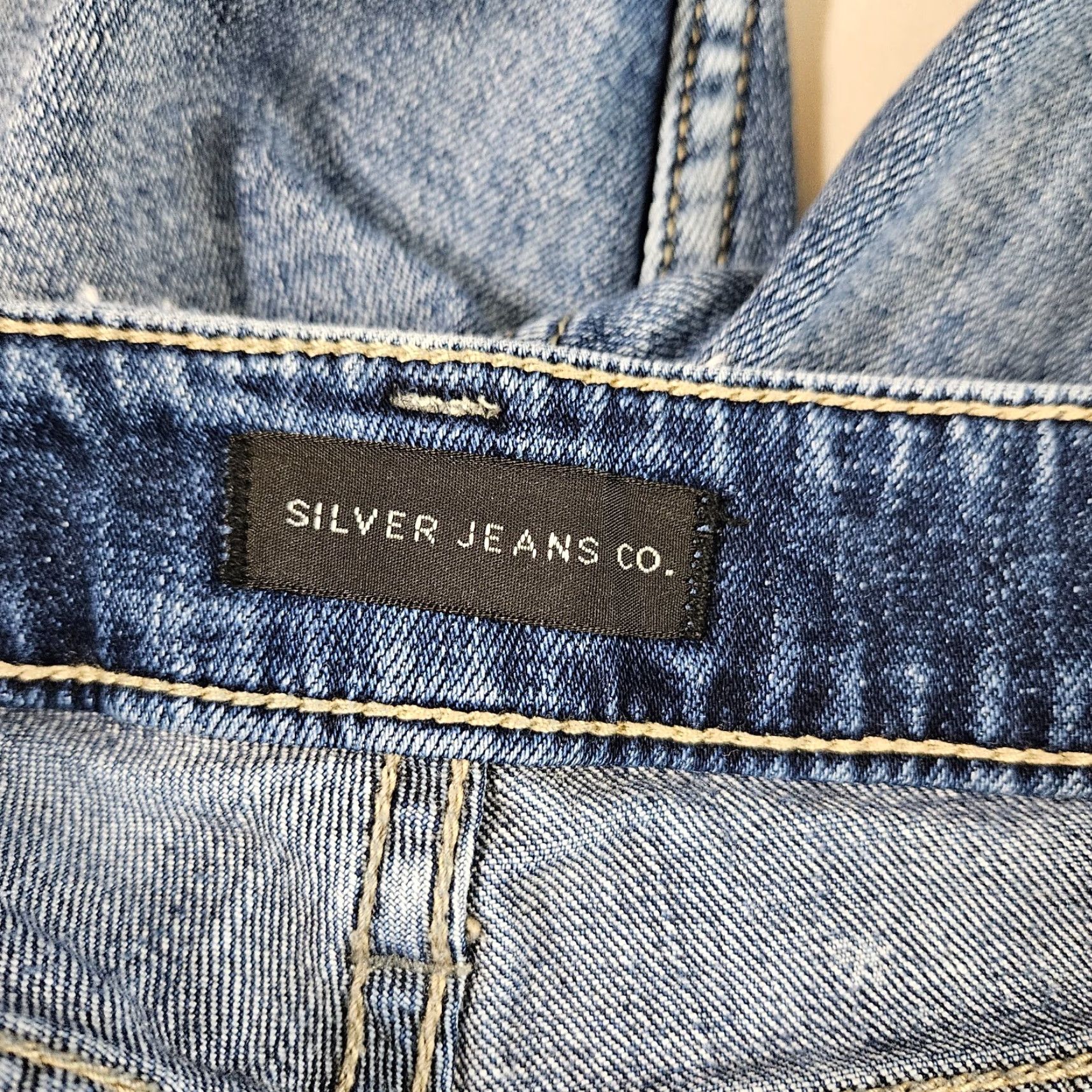 Silver Jeans Co. Silver Jeans Suki Capri Jeans Womens 28 Blue Low Rise Cotton Blend Denim 28 Inseam 22.5 Vintage No Mens Womens Girls Size 28" / US 6 / IT 42 - 8 Thumbnail