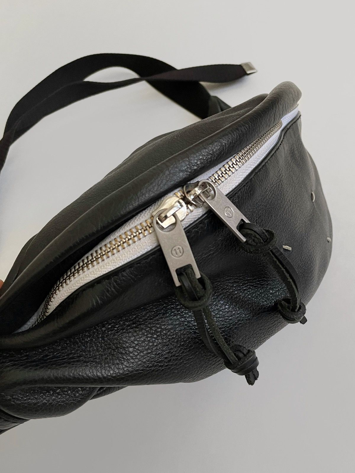 Maison Margiela Maison Margiela leather big banana crossbody bag Size ONE SIZE - 3 Thumbnail