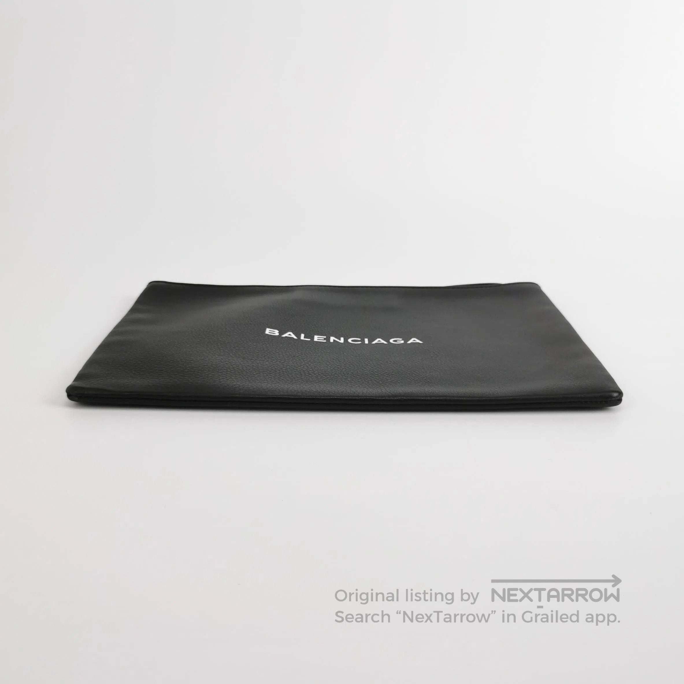 Balenciaga Balenciaga Everyday Leather Logo Clutch. Size ONE SIZE - 4 Thumbnail