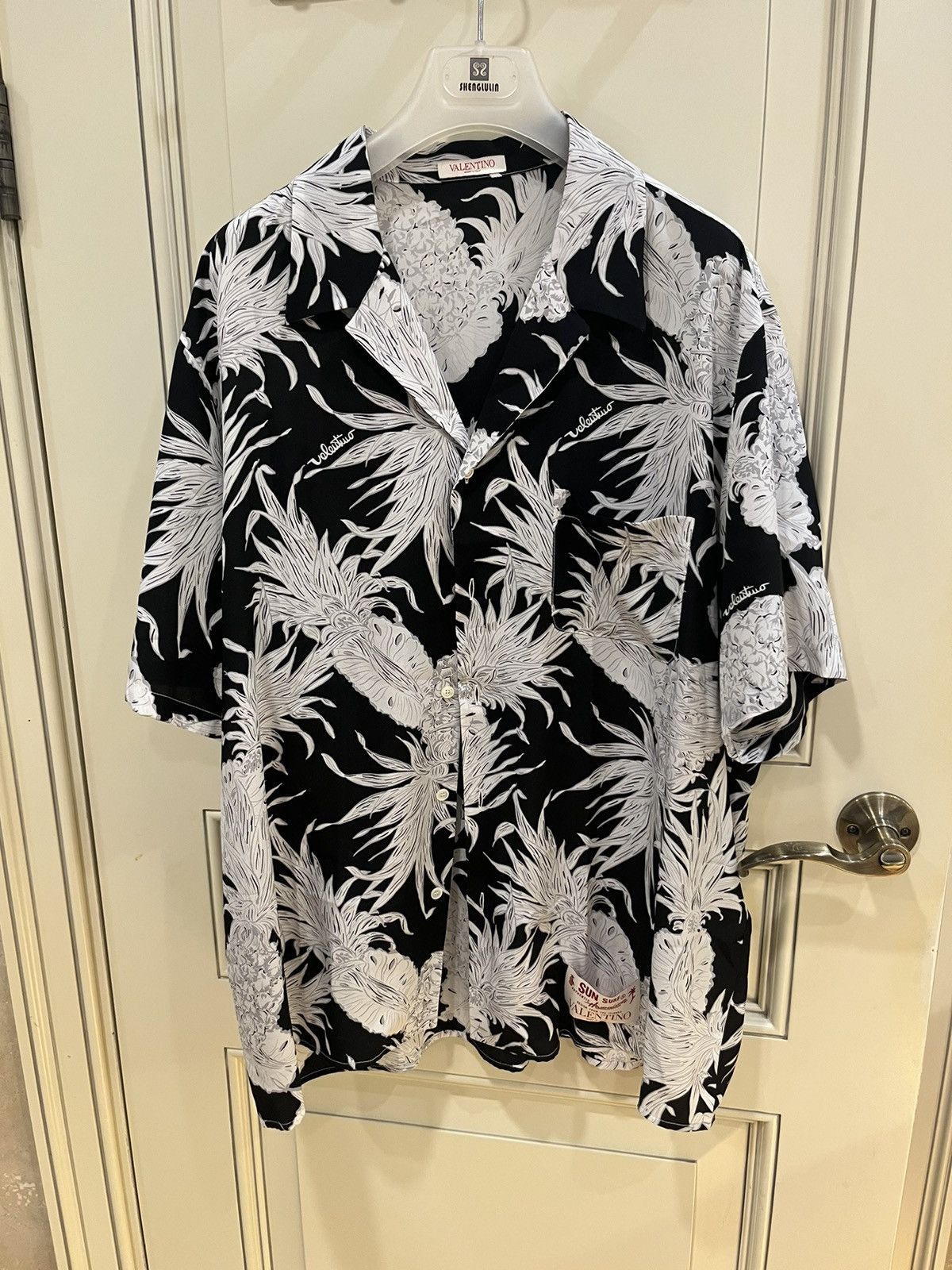 Valentino Pineapple print silk bowling shirt size46 Size US S / EU 44-46 / 1 - 6 Thumbnail