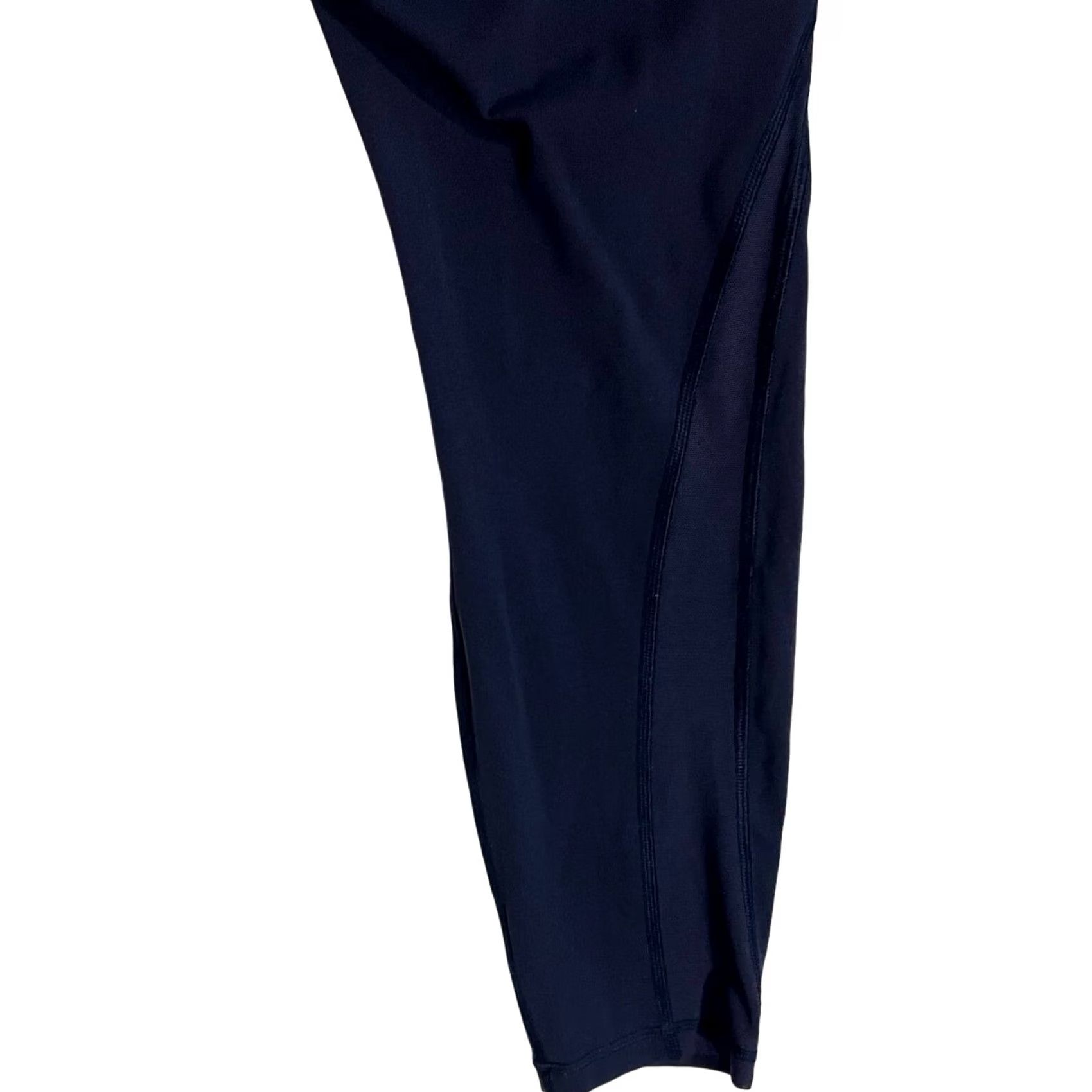 Lululemon Lululemon Leggings Train Times 7/8 Pant 25” Midnight Navy Blue Cropped Womens 6 XS? Size 30" / US 8 / IT 44 - 6 Thumbnail