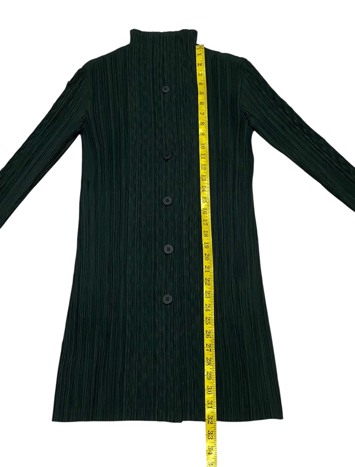 Issey Miyake Fete Issey Miyake Plated Cardigan Fish Scales On the Sleeves Size M / US 6-8 / IT 42-44 - 19 Thumbnail