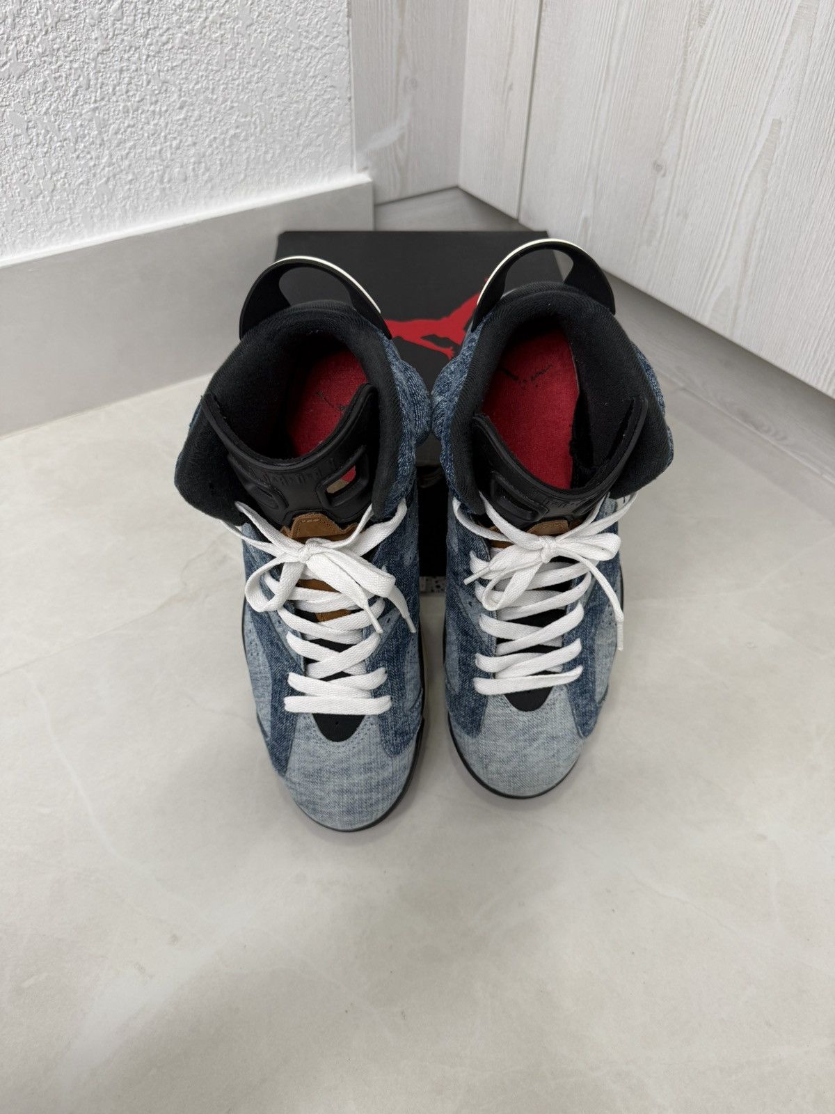 Jordan Brand Air Jordan 6 Retro 'Washed Denim' Size 10.5 Used Size US 10.5 / EU 43-44 - 5 Thumbnail