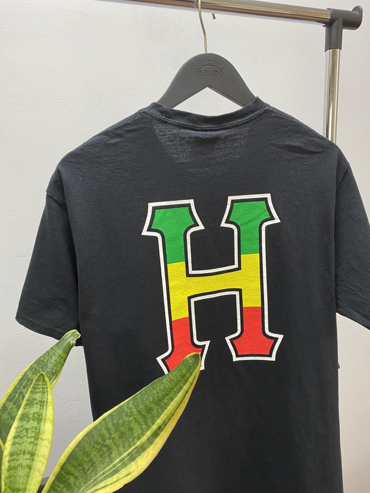Huf Huf 20 Years Worldwide Streetwear Big Logo T shirt Size US L / EU 52-54 / 3 - 14 Thumbnail