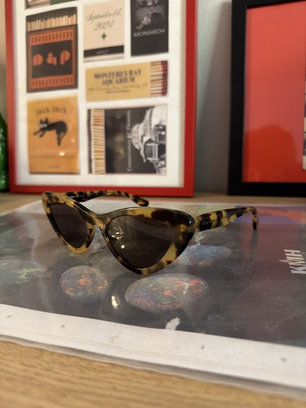 Miu Miu Vintage Authentic Miu Miu Cat-Eye Tortoiseshell Sunglasses Size ONE SIZE - 8 Thumbnail