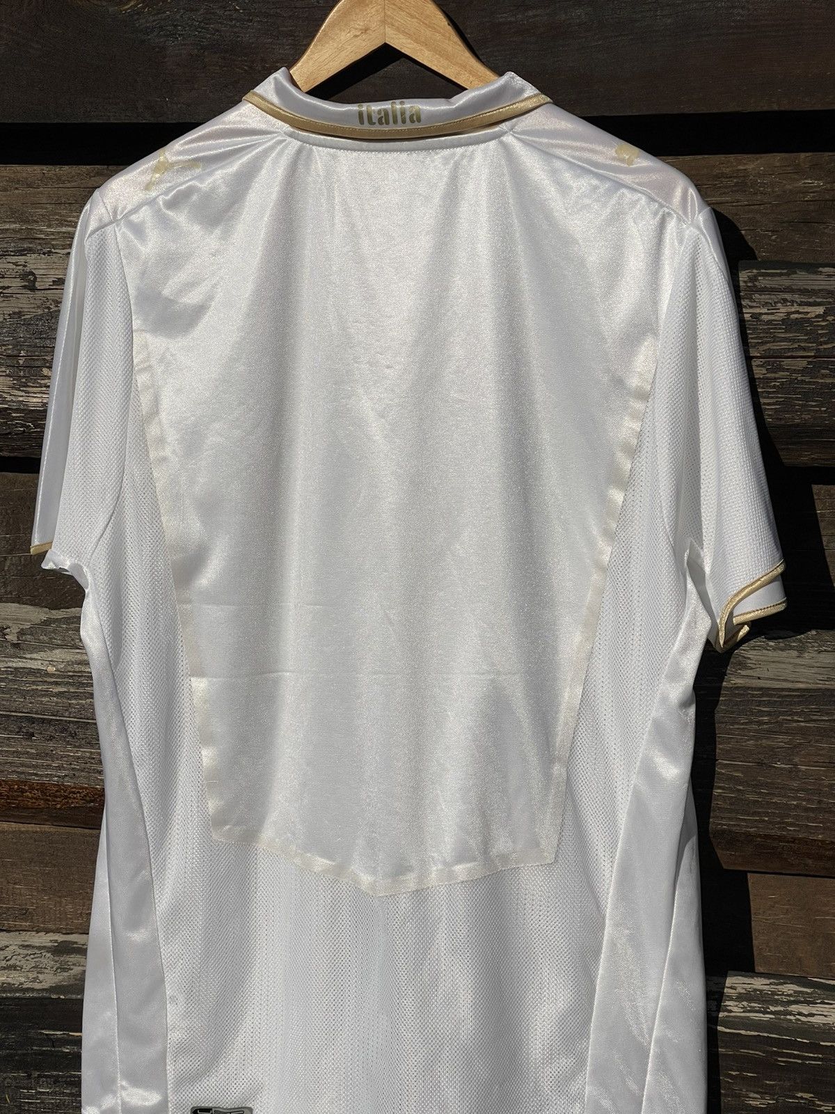 Puma 2008 Puma Italy Vintage soccer jersey white/gold Size US L / EU 52-54 / 3 - 9 Thumbnail