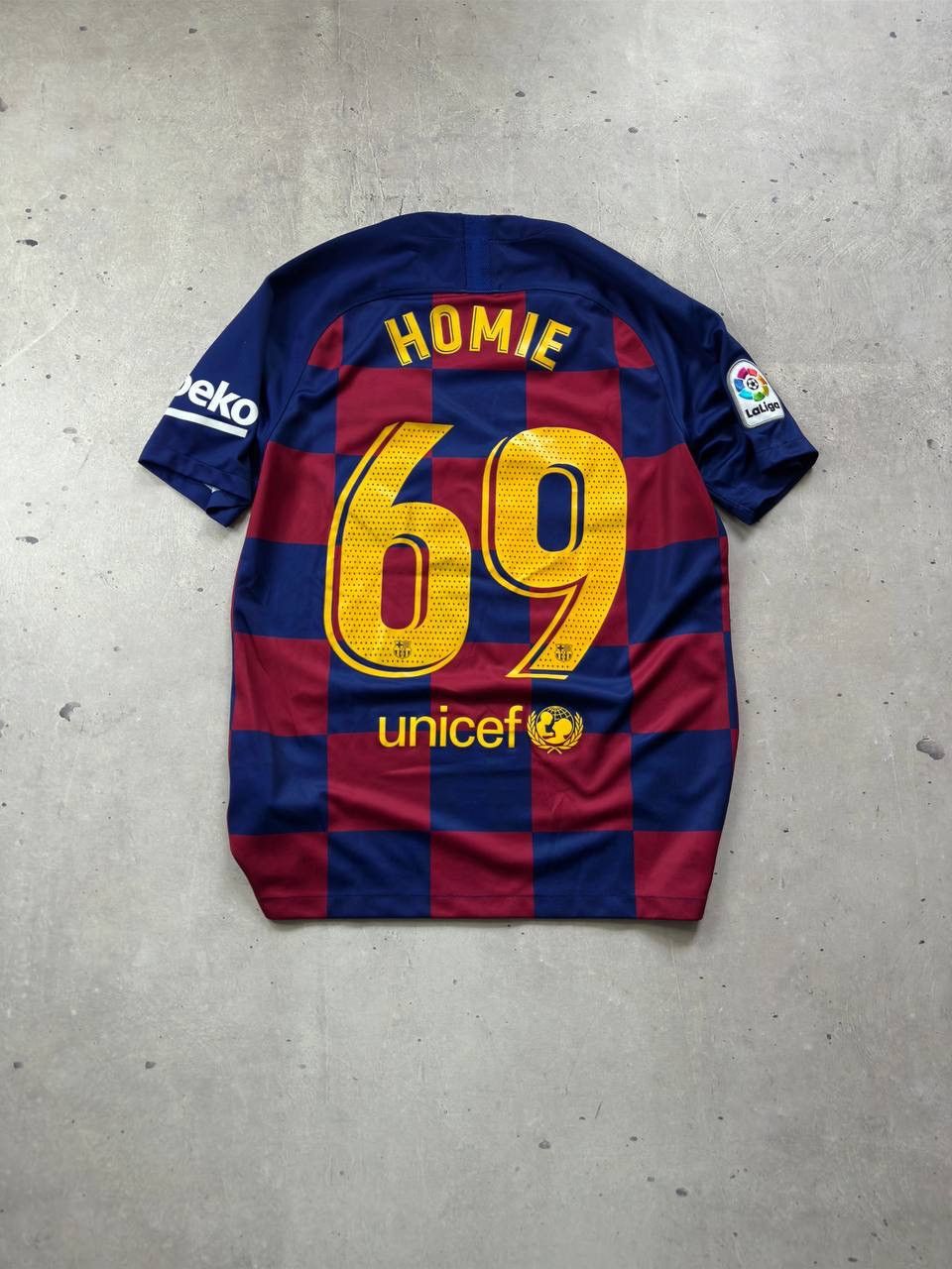 Nike Nike FC Barcelona 2019/20 Custom Football Jersey Size US M / EU 48-50 / 2 - 7 Thumbnail