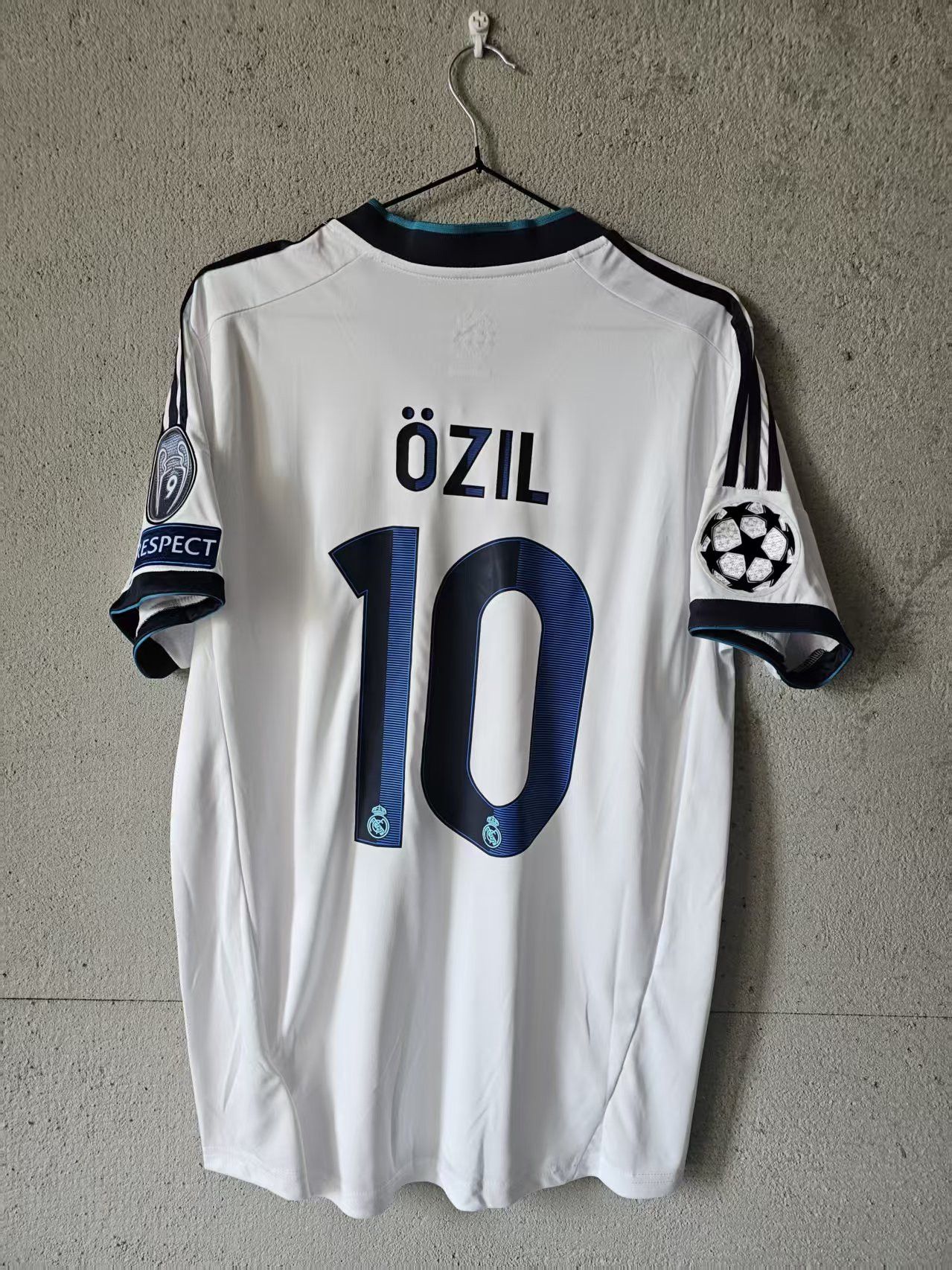 Other 2012 2013 Real Madrid #10 Mesut Özil Jersey Home Size US XL / EU 56 / 4 - 1 Thumbnail
