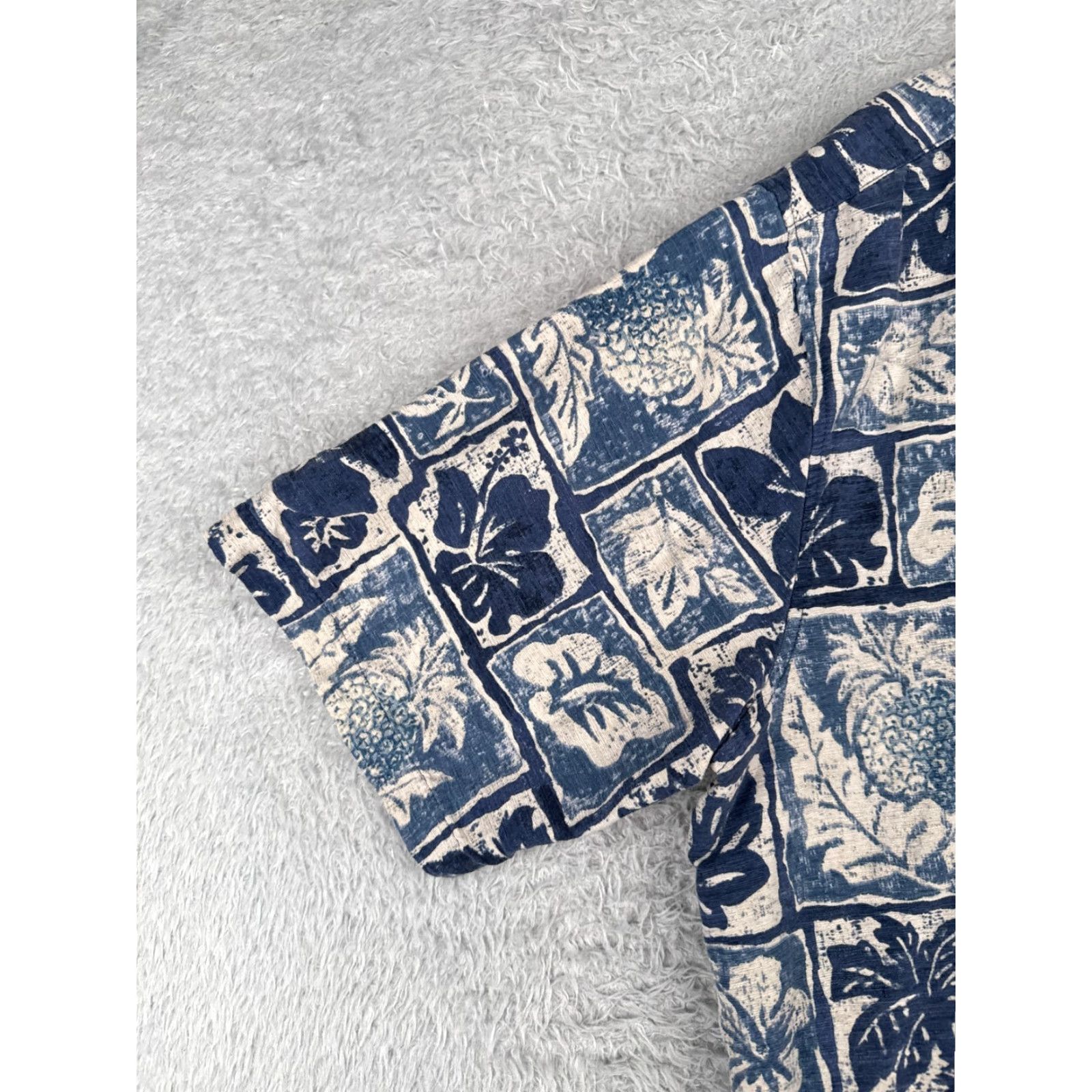 Vintage Batik Bay Shirt Men Large Blue White Floral Leaf Pineapple 100% Silk Hawaiian Size US L / EU 52-54 / 3 - 3 Thumbnail
