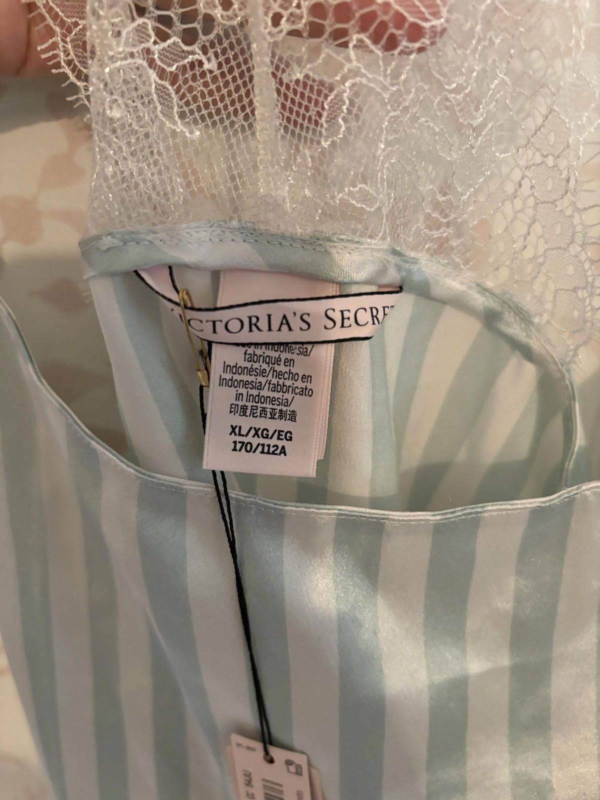 Designer NWT Victoria's Secret Elegant Striped Satin Camisole XL Size XL / US 12-14 / IT 48-50 - 8 Thumbnail