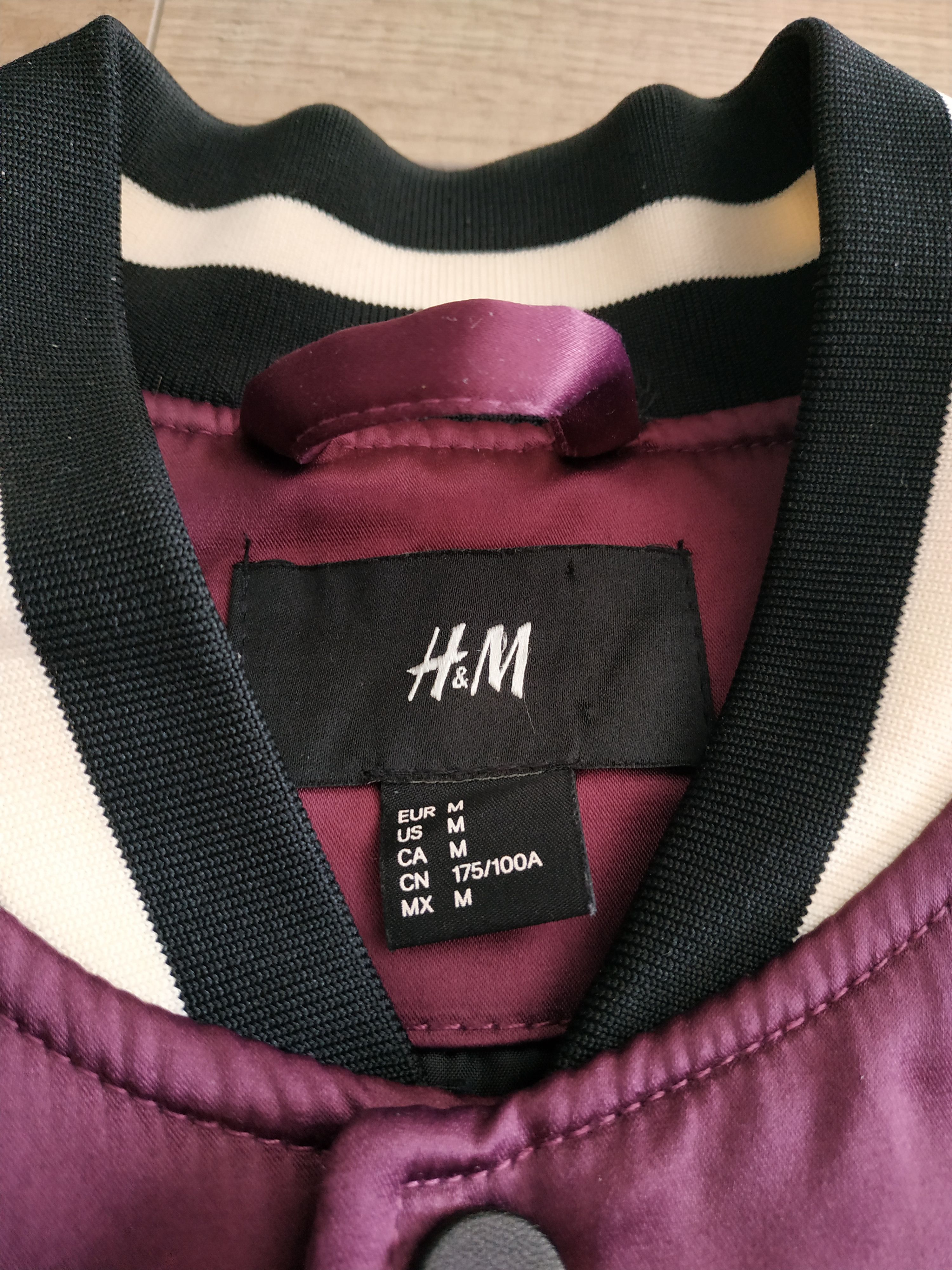 H&M × The Weeknd H&M x The Weeknd Men's Varsity/Bomber Jacket, s. MEDIUM Size US M / EU 48-50 / 2 - 9 Thumbnail