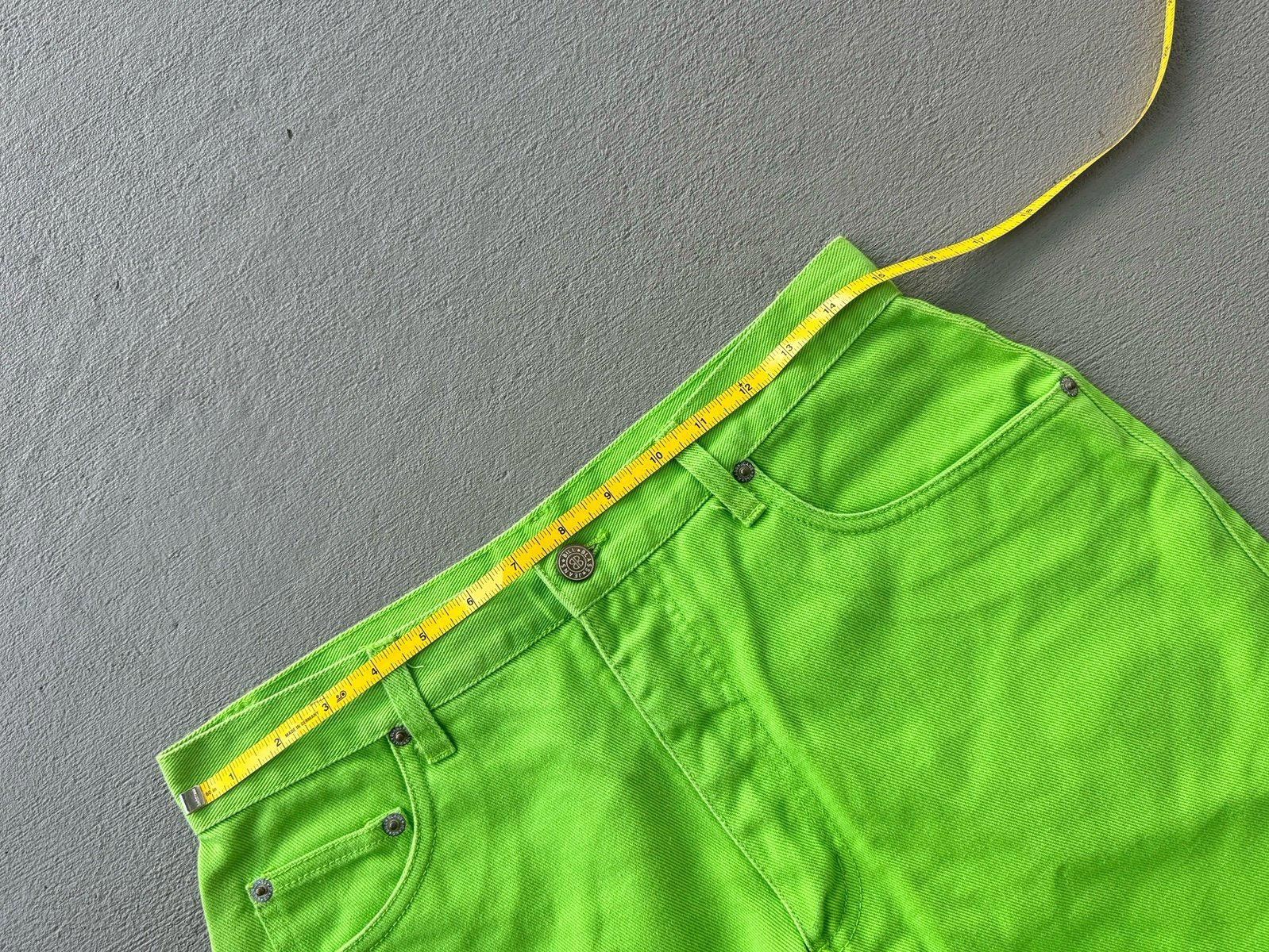 Bill Blass Bill Blass vintage neon green short Size 32" / US 10 / IT 46 - 5 Thumbnail