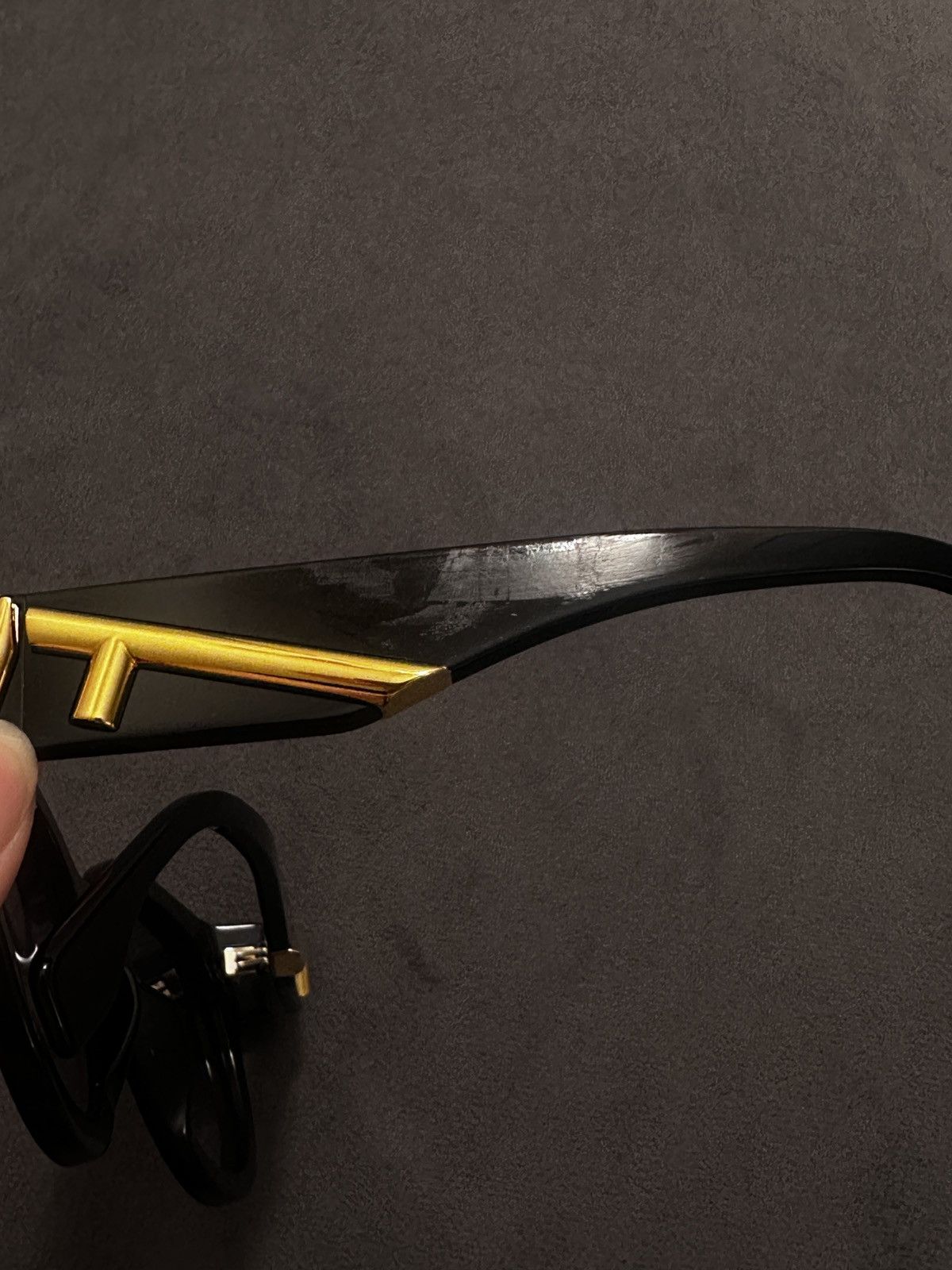 Fendi Fendi Cat Eye Sunglasses Black Gold Logo Size ONE SIZE - 6 Thumbnail