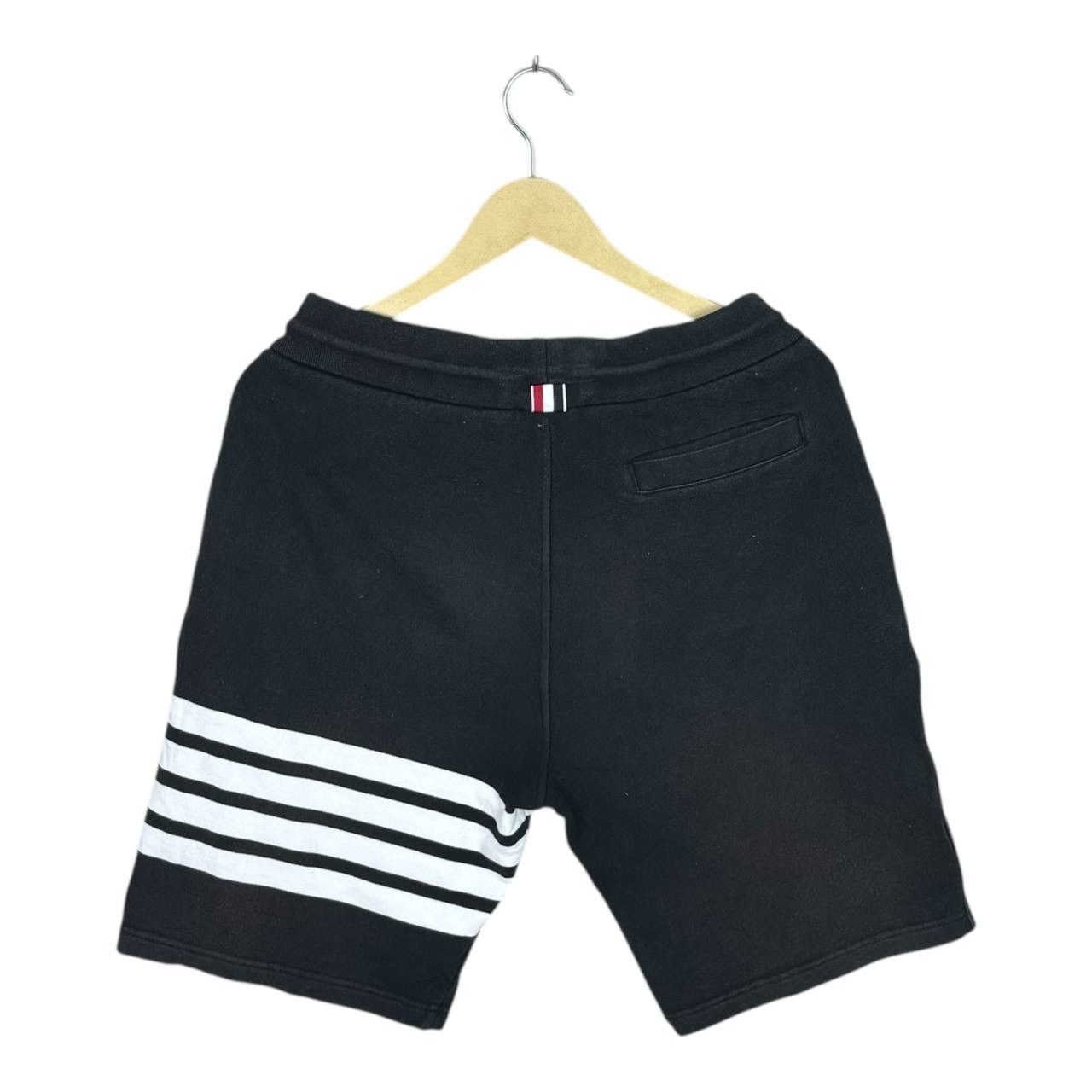 Thom Browne Thom Browne 4-Bar Stripe Loopback Sweat Shorts Black Size 3 Size US 30 / EU 46 - 2 Thumbnail