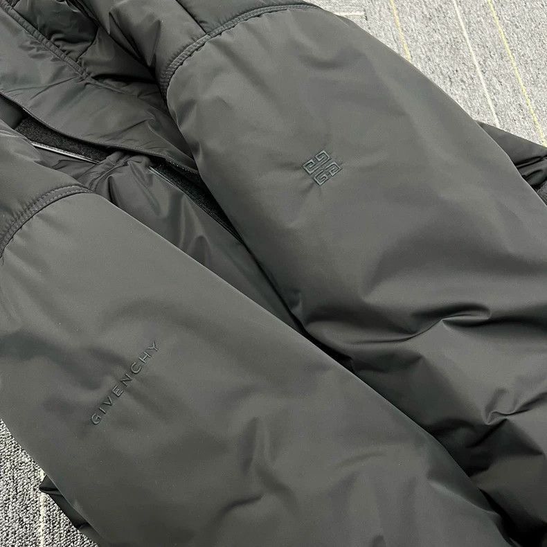 Givenchy Givenchy Givenchy Embroidered Belted Down Coat -2507 Size US XXL / EU 58 / 5 - 4 Thumbnail
