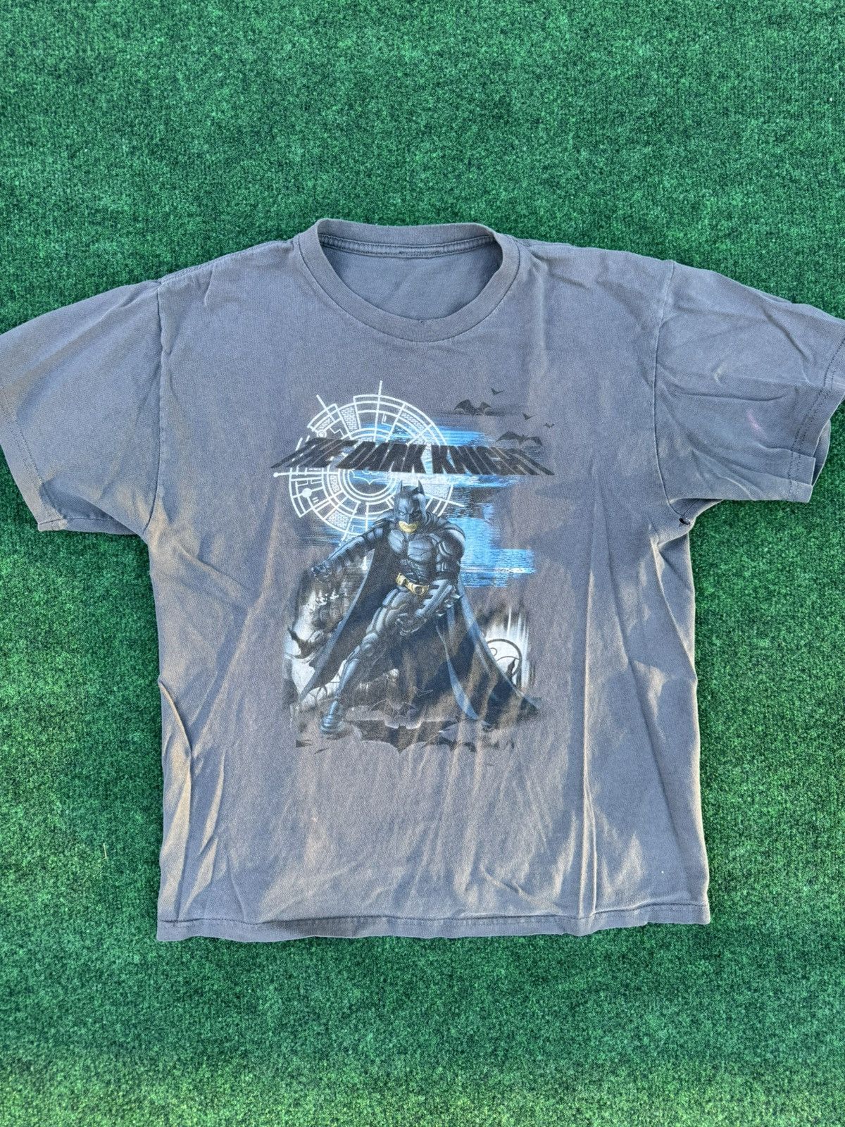 Other VINTAGE Y2K BATMAN DARK KNIGHT TEE Size US S / EU 44-46 / 1 - 1 Thumbnail