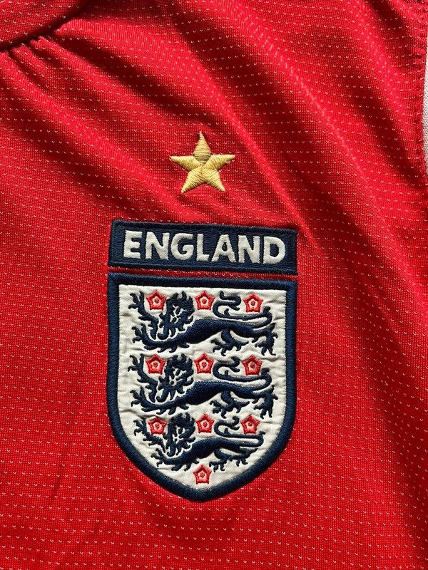 Umbro Umbro England 2004 - 2006 Sz M Football Soccer Rare Size US M / EU 48-50 / 2 - 3 Thumbnail