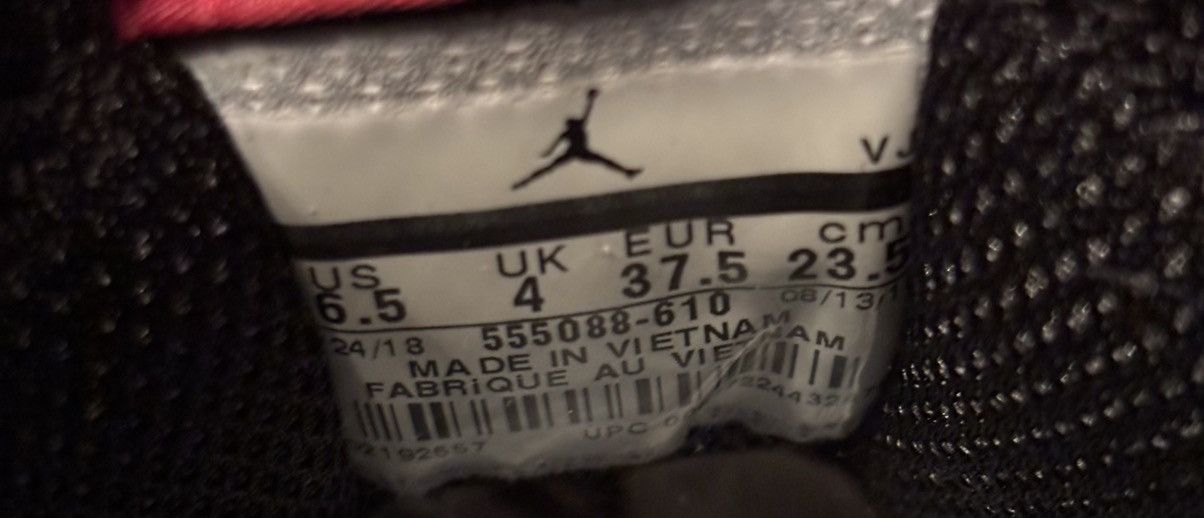 Jordan Brand Air Jordan 1 Retro High OG 'Bred Toe' Size US 6.5 / EU 39-40 - 7 Thumbnail