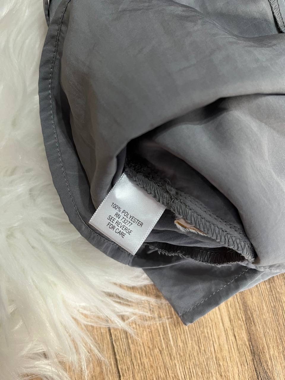 Vera Wang Beautiful and stylish grey sleeveless camisole top Size S / US 4 / IT 40 - 9 Thumbnail