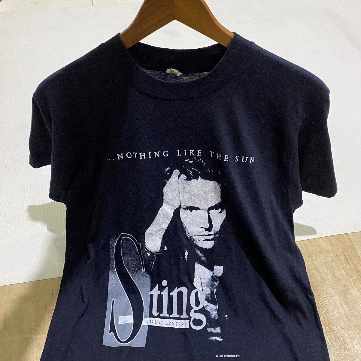 Band Tees × Sting × Vintage Vintage Tshirt Sting 1987 Nothing like the sun world tour Size US L / EU 52-54 / 3 - 1 Thumbnail
