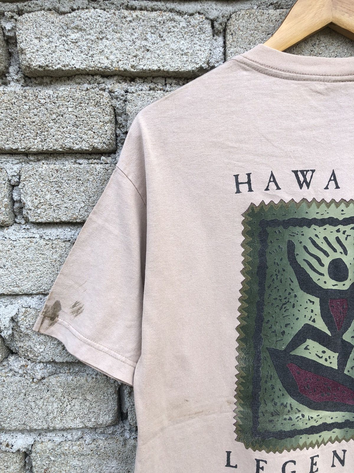 Vintage Vintage 90s Hawaiian Legends Backhit Tshirt Size US L / EU 52-54 / 3 - 5 Thumbnail