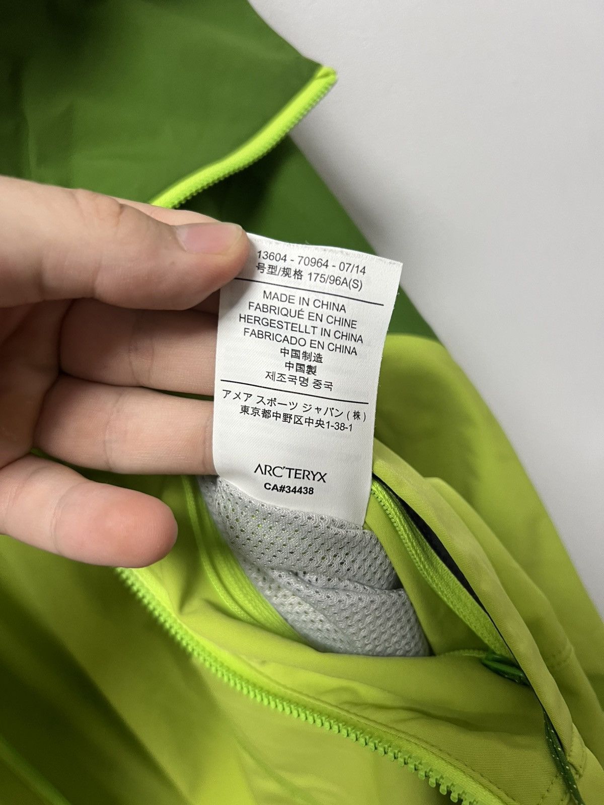 Arc'teryx Vintage Arc’teryx Beta LT Goretex Pro Men’s Jacket Size S Size US S / EU 44-46 / 1 - 14 Thumbnail