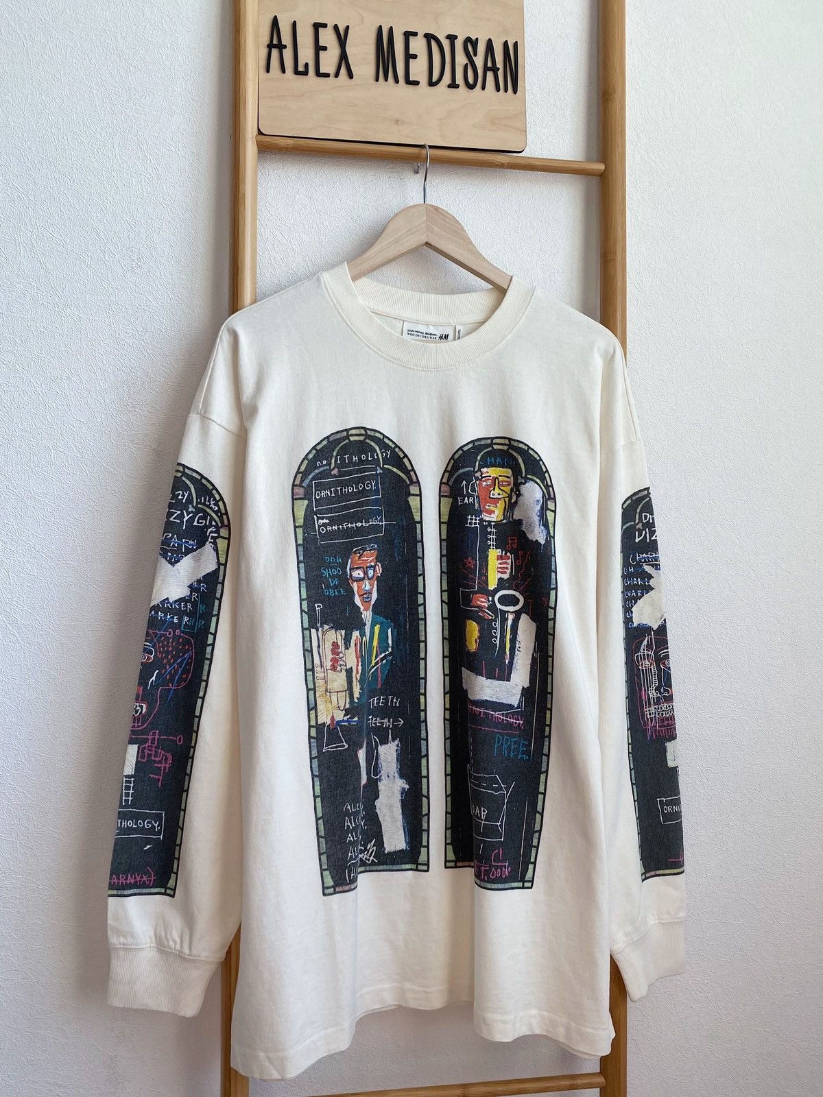 H&M × Jean-Michel Basquiat × Who Decides War WHO DECIDES WAR x BASQUIAT x H&M LONG SLEEVE RELAXED T-SHIRT Size US L / EU 52-54 / 3 - 4 Thumbnail
