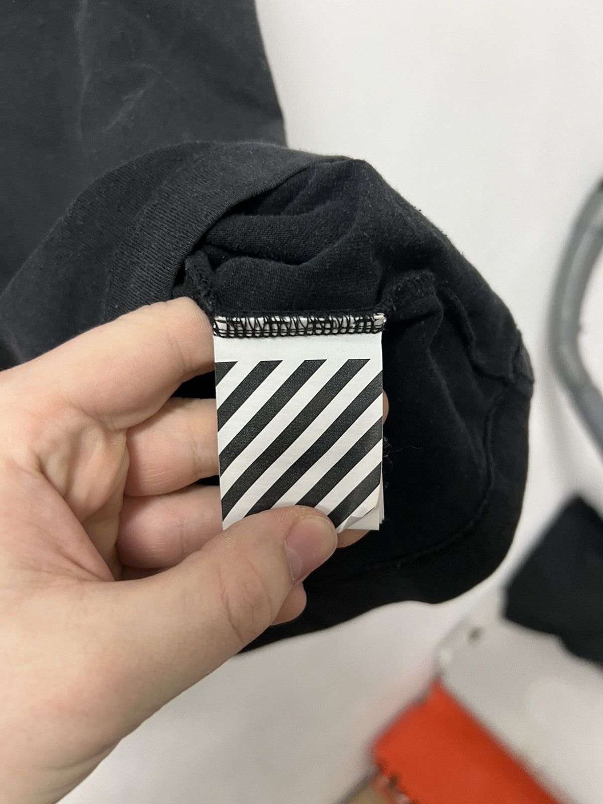 Off-White Off-White T-Shirt Big Logo Luxury Hype Rare Size US M / EU 48-50 / 2 - 7 Thumbnail