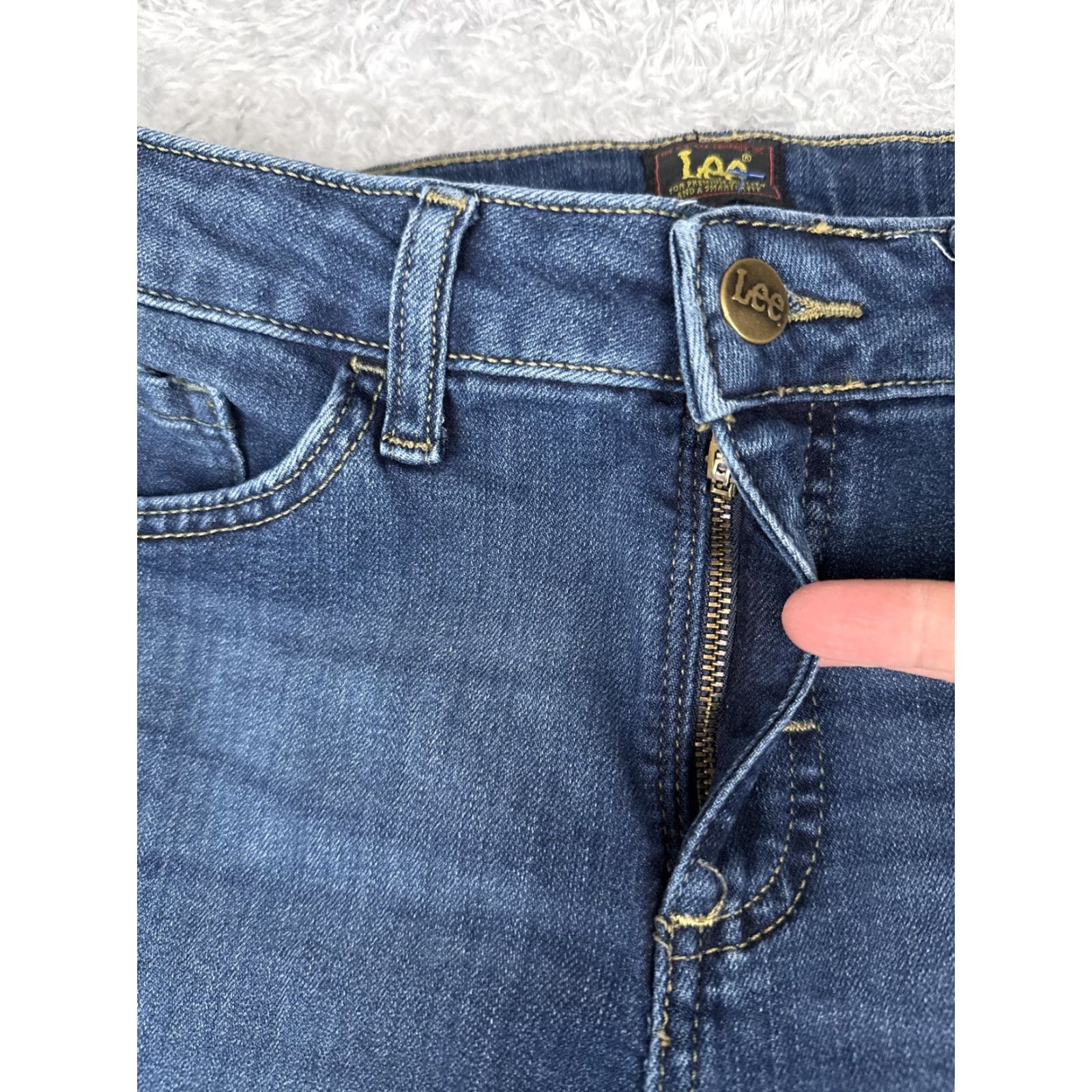 Lee Lee Jeans Women 30x29 Jeans Blue Bootcut Denim Stretch Mid Rise 90s City USA Womens Size 30" / US 8 / IT 44 - 5 Thumbnail