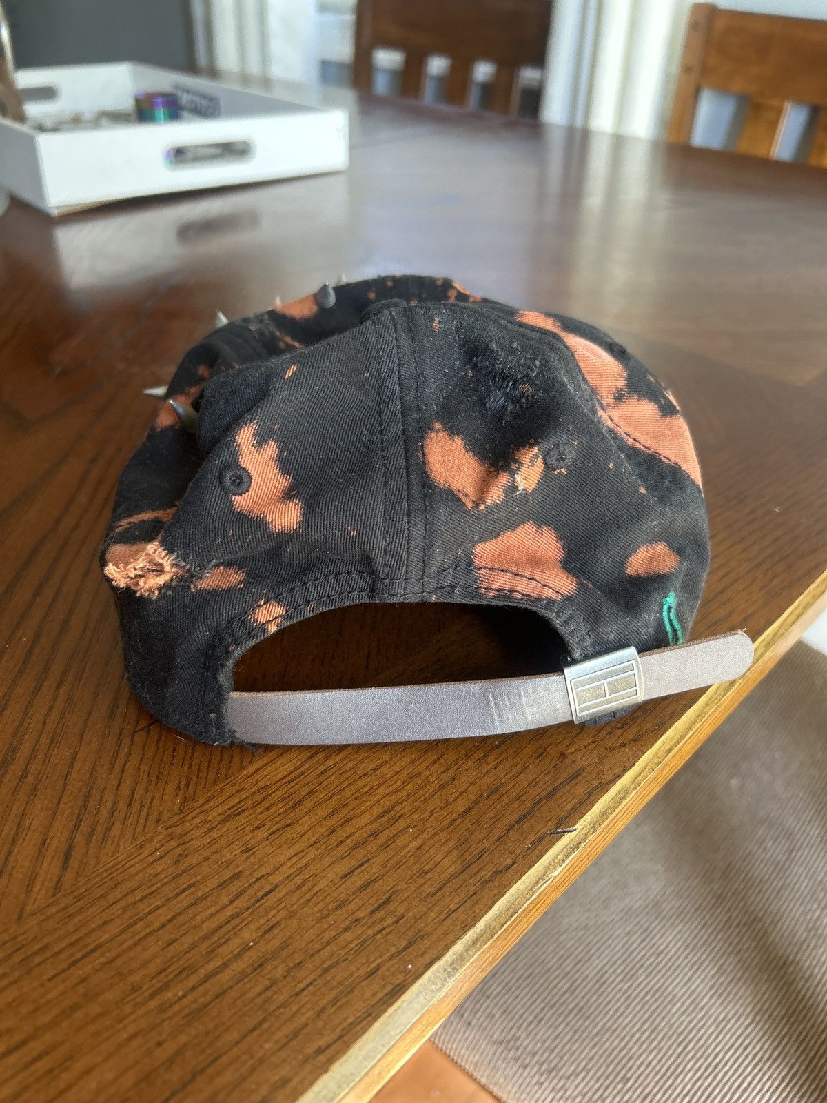 Tommy Hilfiger Custom Tommy Hilfiger Acid Wash Distressed Spiked Logo Hat Size ONE SIZE - 3 Thumbnail