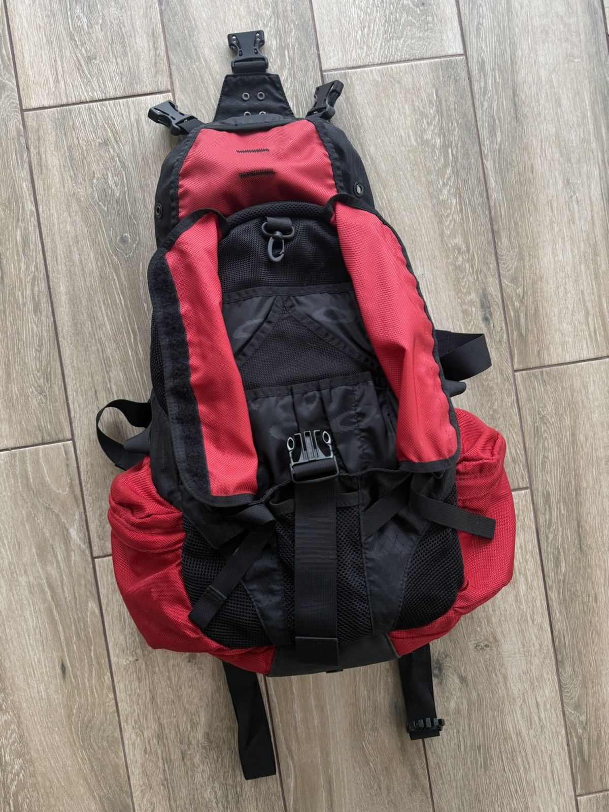 Oakley Oakley Software ICON Red/Black Tactical Backpack Size ONE SIZE - 3 Thumbnail