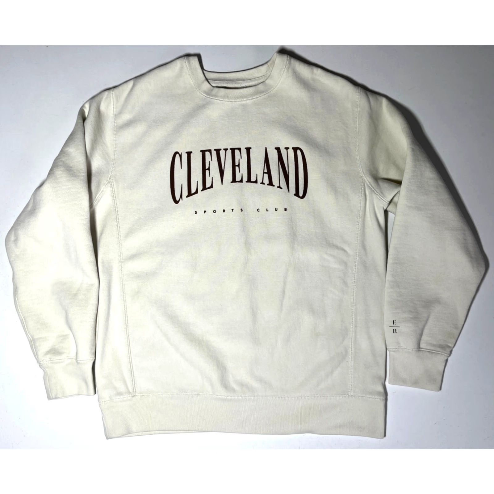 Vintage Emily Roggenburk Women's Sweatshirt Crewneck Pullover Off-White M Cleveland Sports Club City Size M Size M / US 6-8 / IT 42-44 - 4 Thumbnail