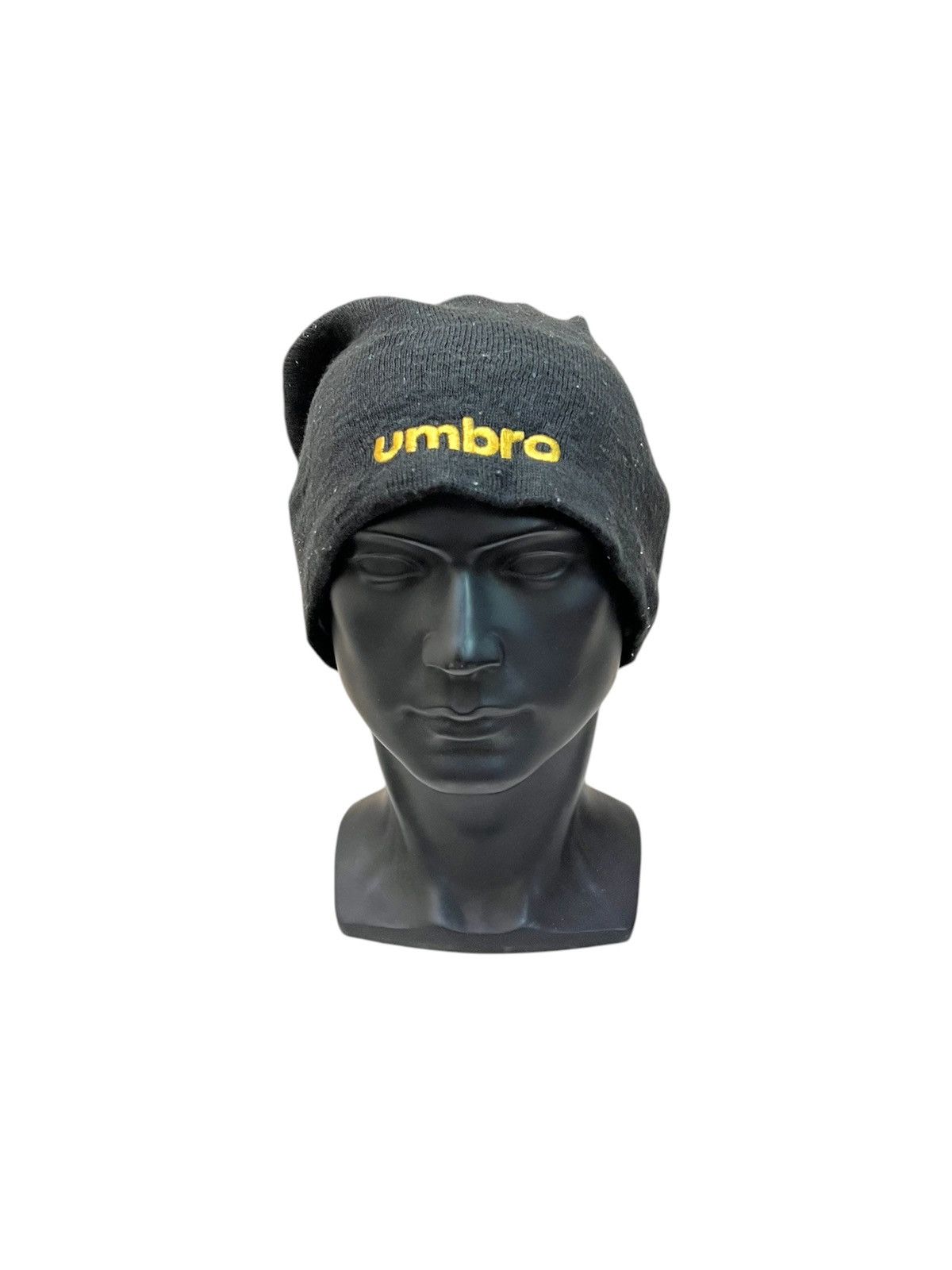 Umbro Vintage Umbro Spell Out Beanie Hats Size ONE SIZE - 1 Thumbnail