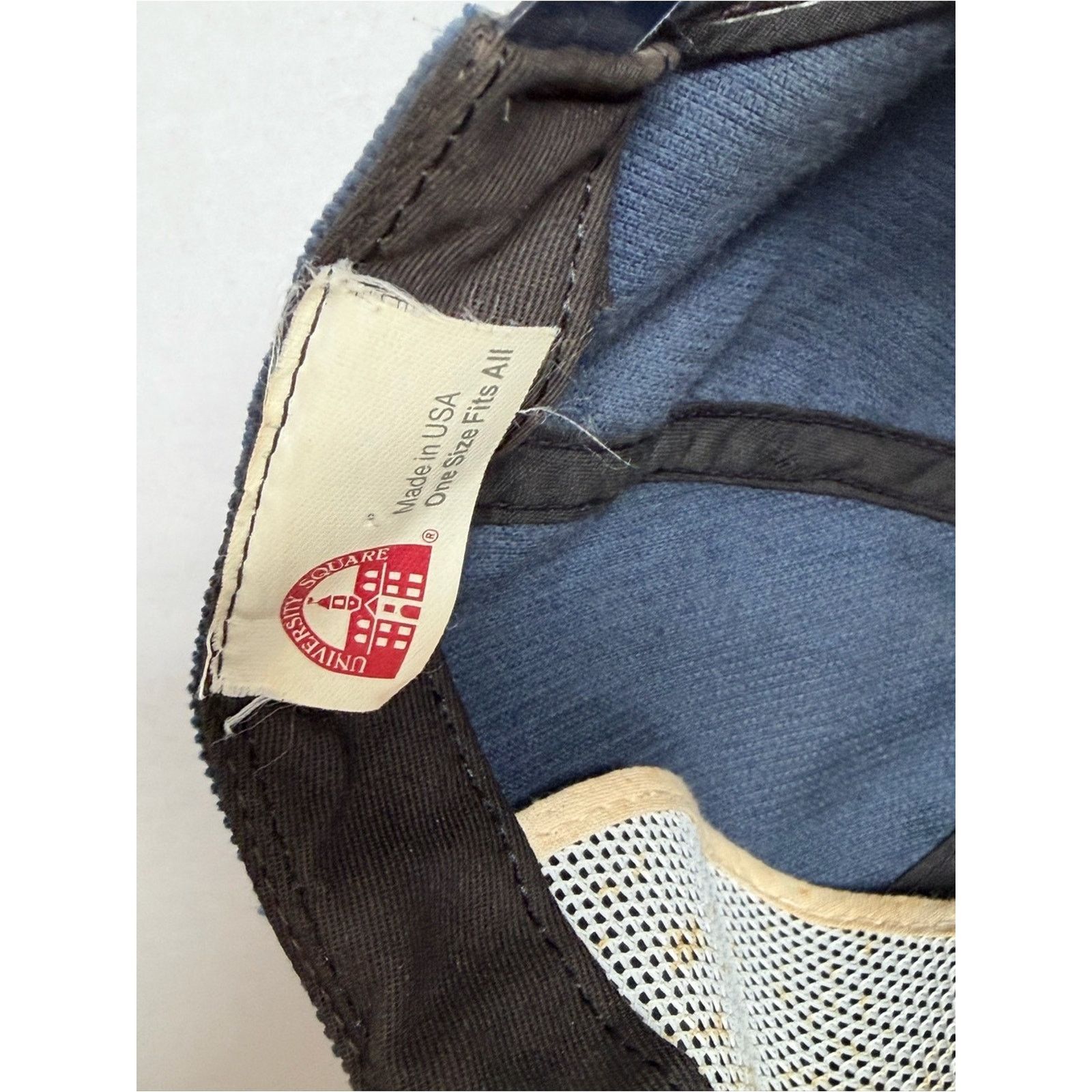 NCAA Vintage 80’s West Virginia Corduroy Snapback Hat Men's Navy Size ONE SIZE - 8 Thumbnail