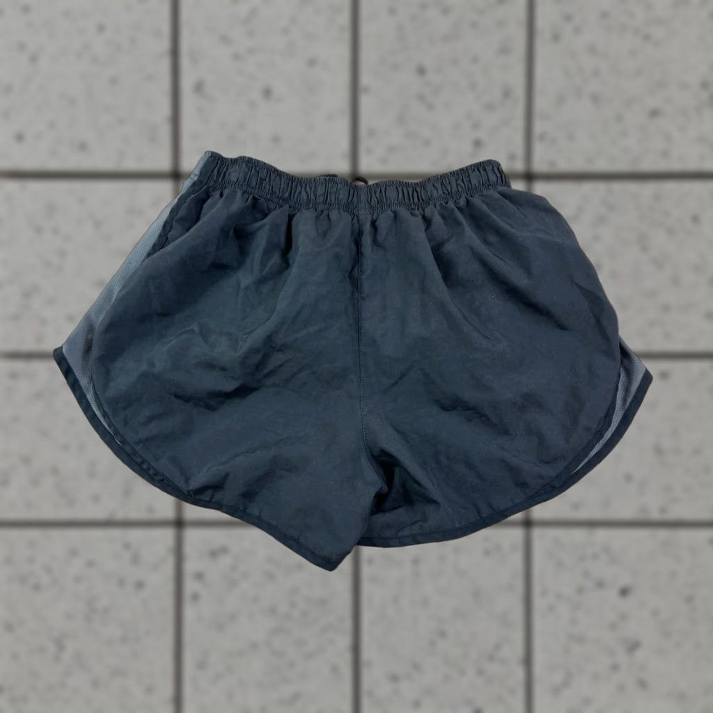 Nike VINTAGE Women’s Nike Dri Fit Black Grey Running Athletic Shorts L Womens Size 36" / US 14 / IT 50 - 1 Thumbnail