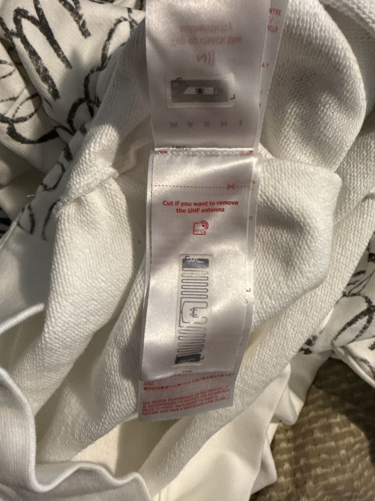 Marni Scribble Motif Hooded Sweatshirt in White Size US M / EU 48-50 / 2 - 10 Thumbnail