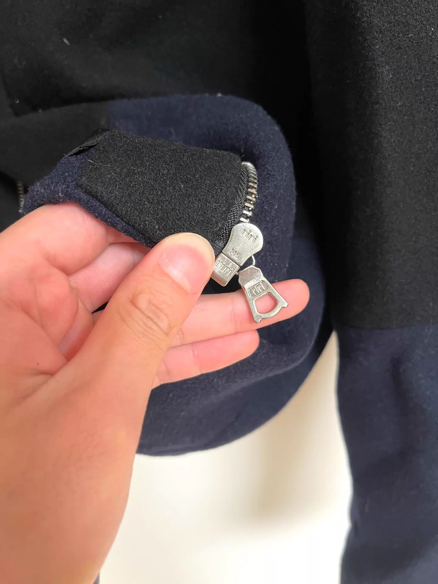 Calvin Klein Calvin Klein Vintage 00ss Magnetic Snap Jacket L Size US L / EU 52-54 / 3 - 5 Thumbnail